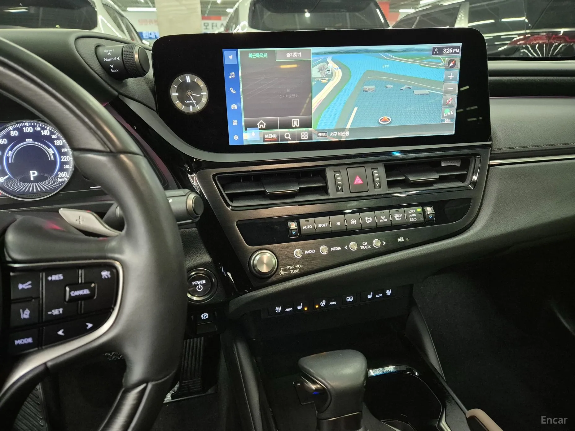 Lexus ES300h 7th Generation превью 16