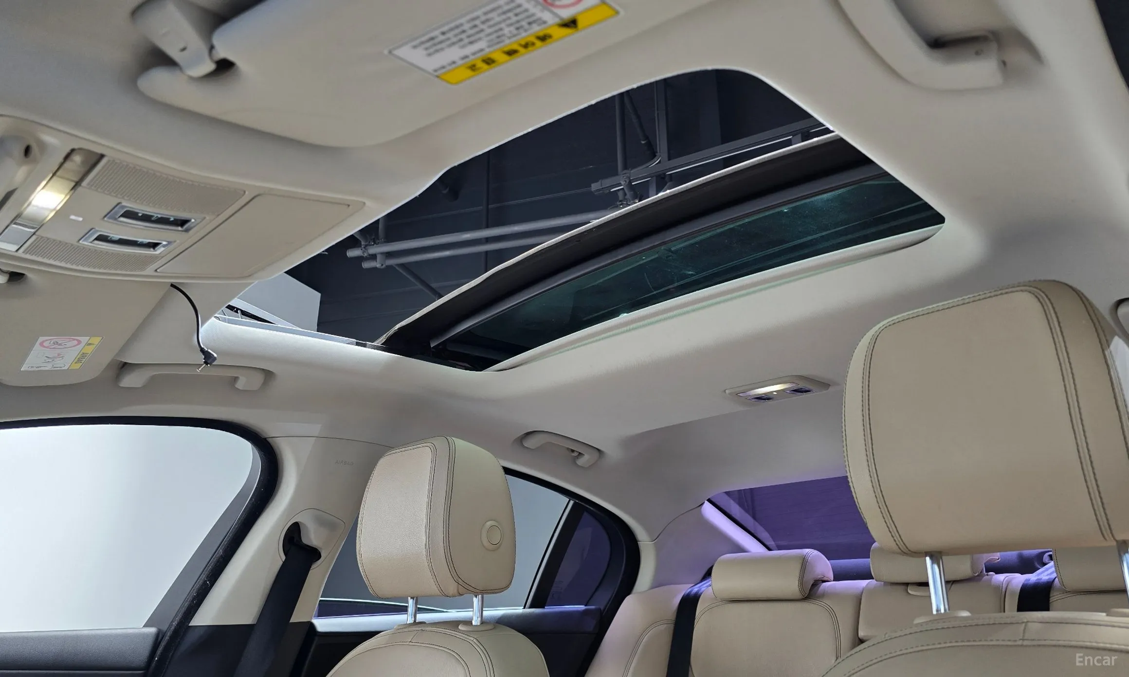 Jaguar XE превью 19