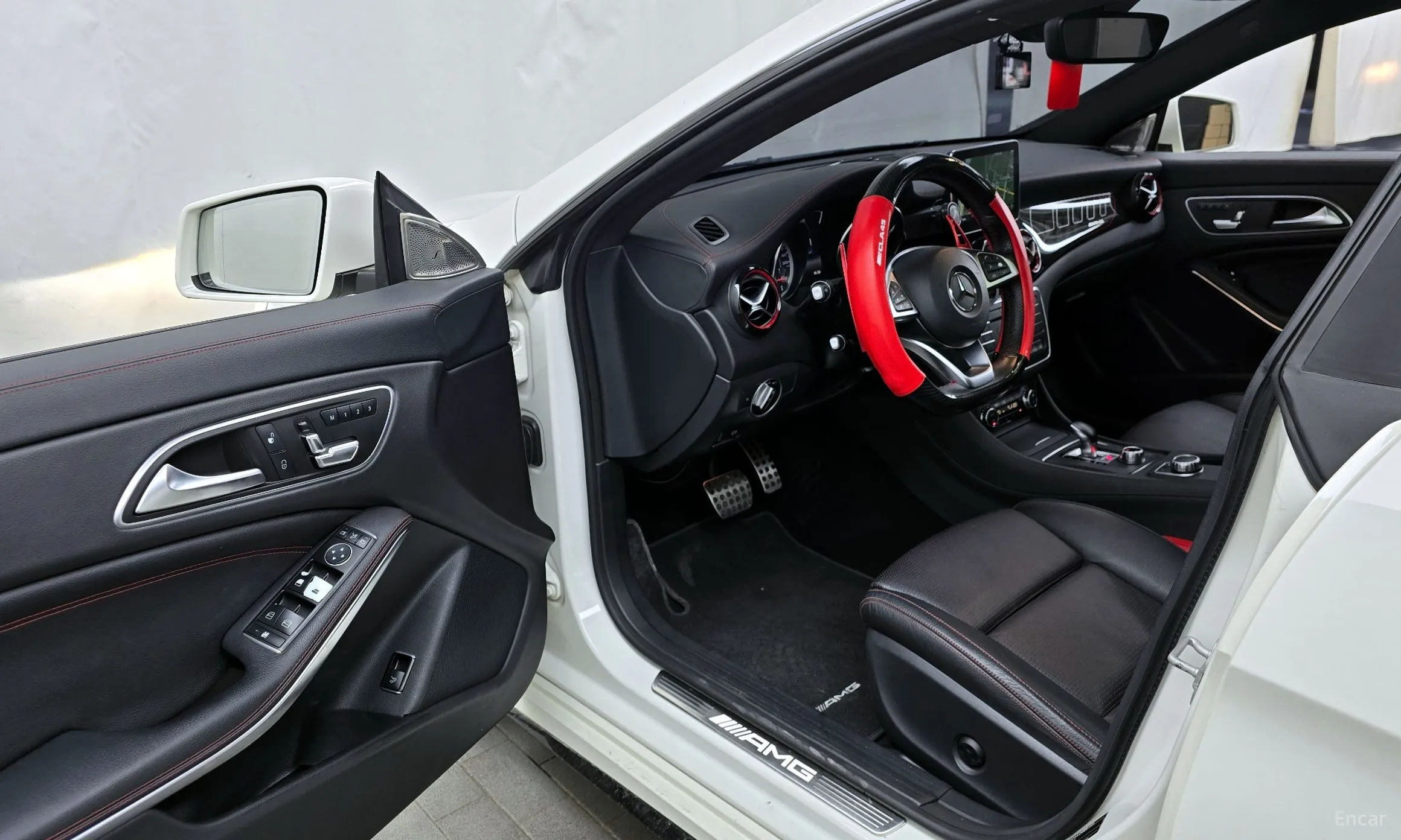 Mercedes Benz CLA-Class C117 превью 10