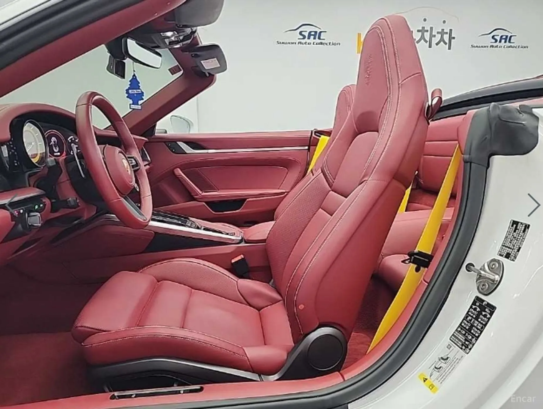 Porsche 911 (992) превью 11