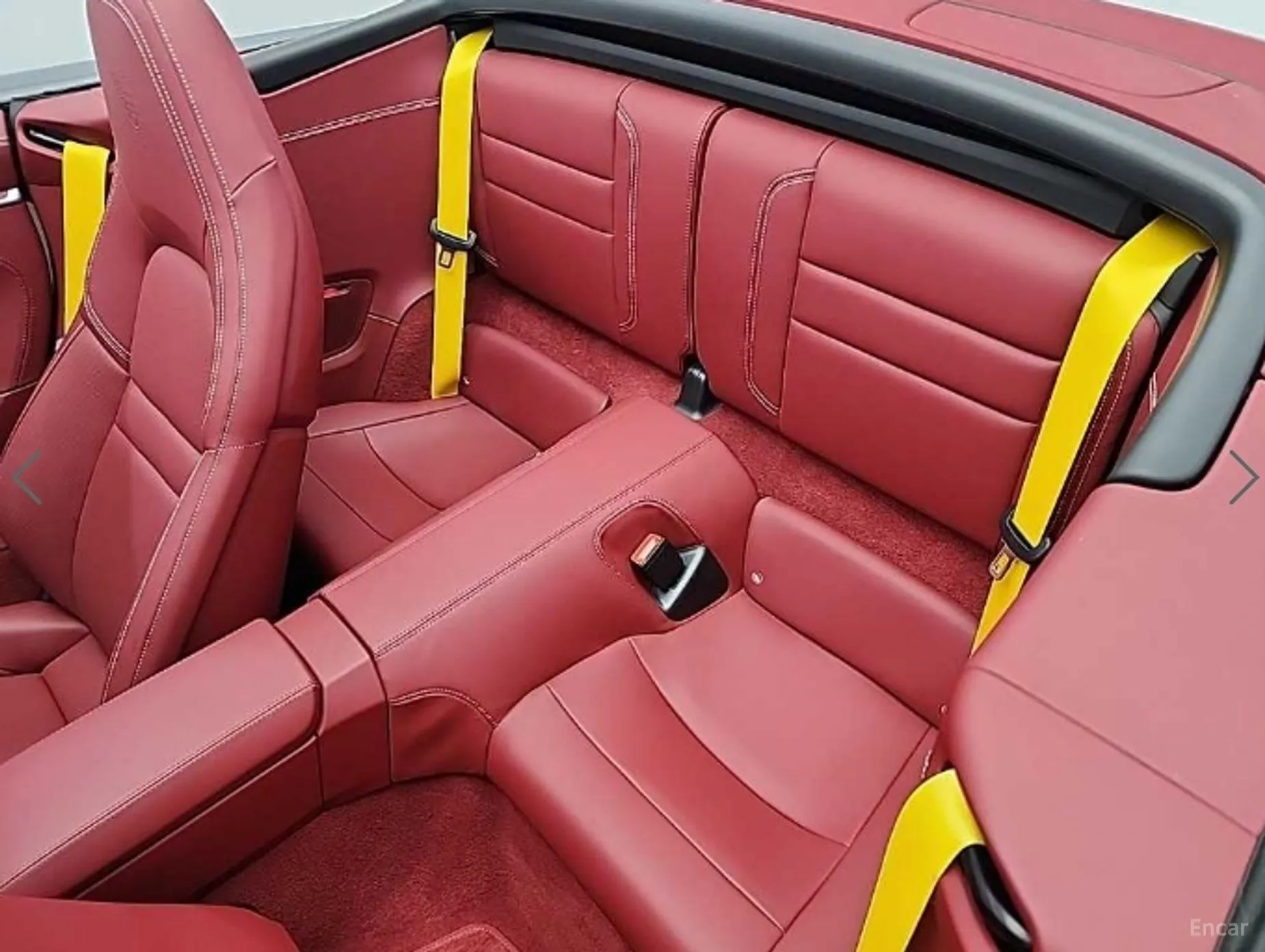 Porsche 911 (992) превью 12
