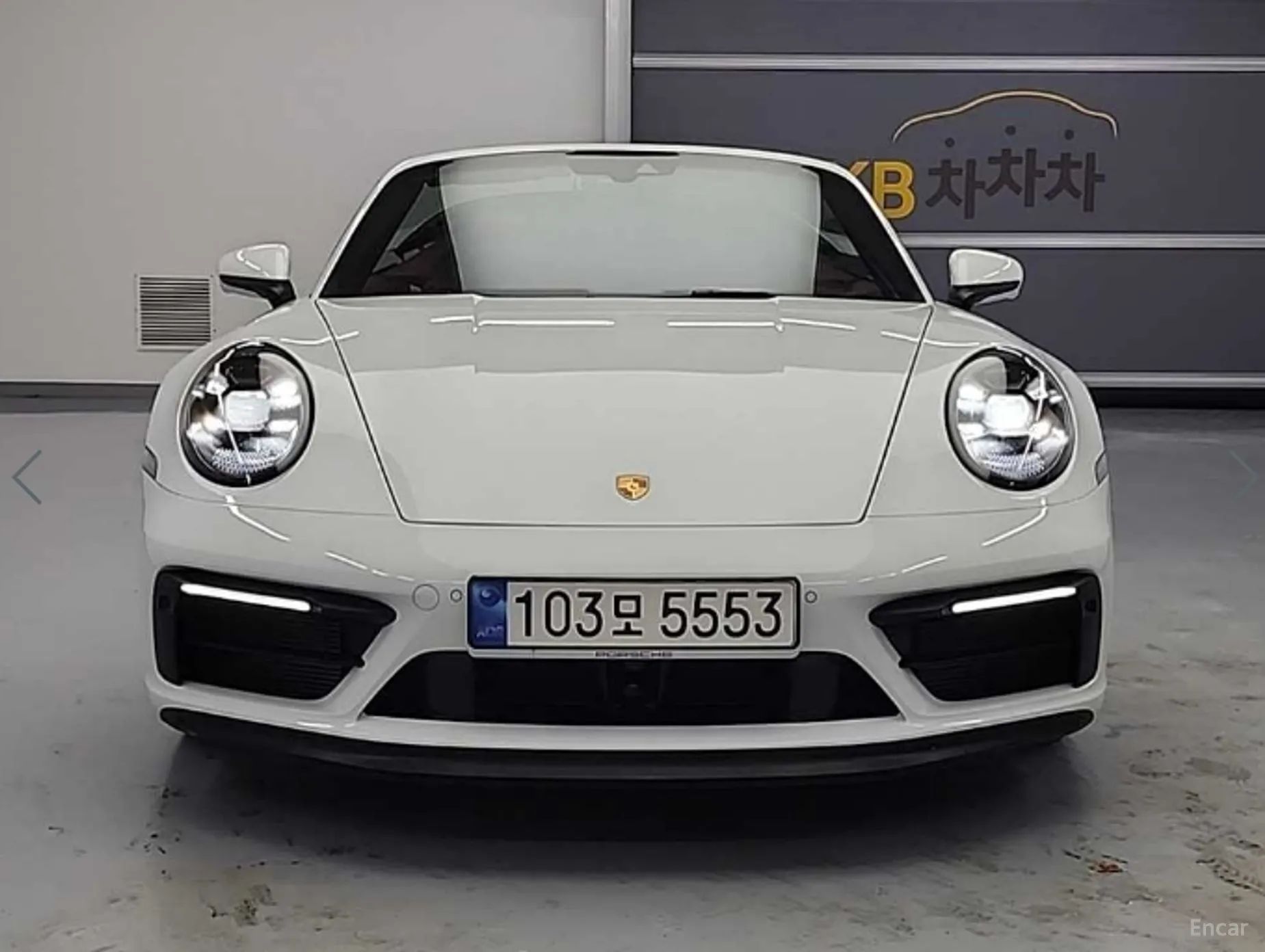 Porsche 911 (992)