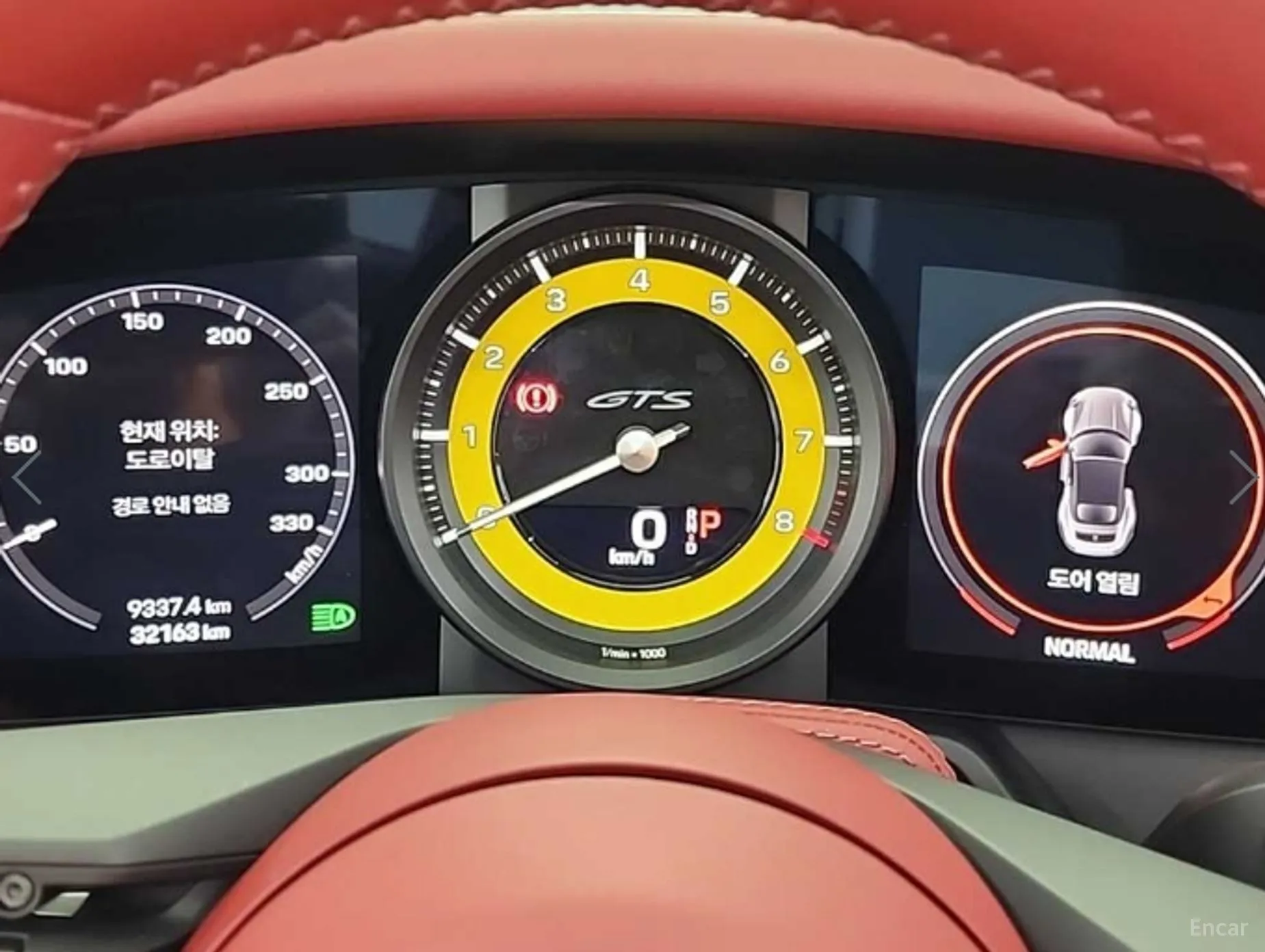 Porsche 911 (992) превью 6