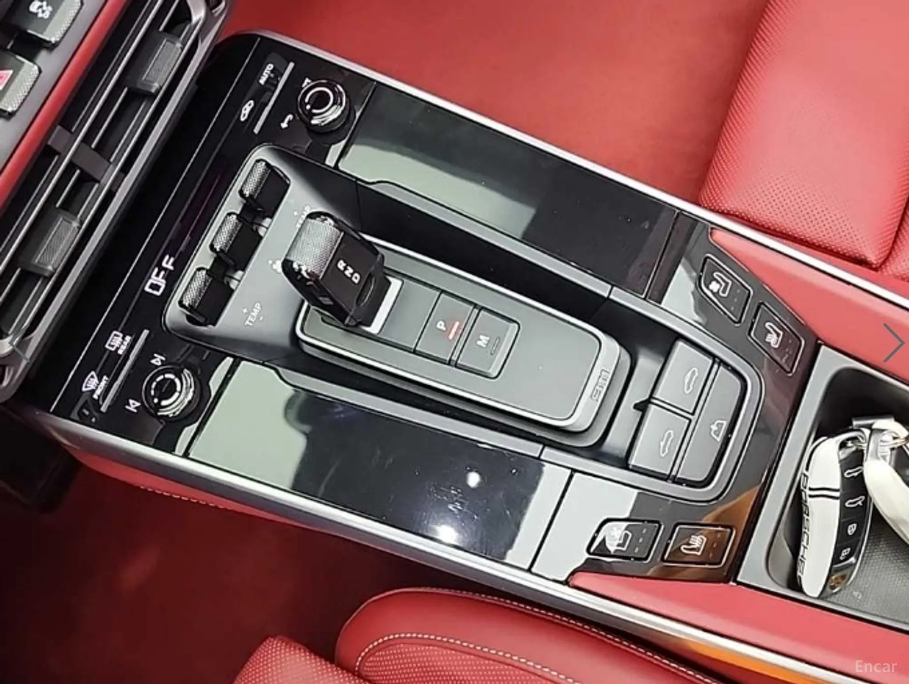 Porsche 911 (992) превью 8