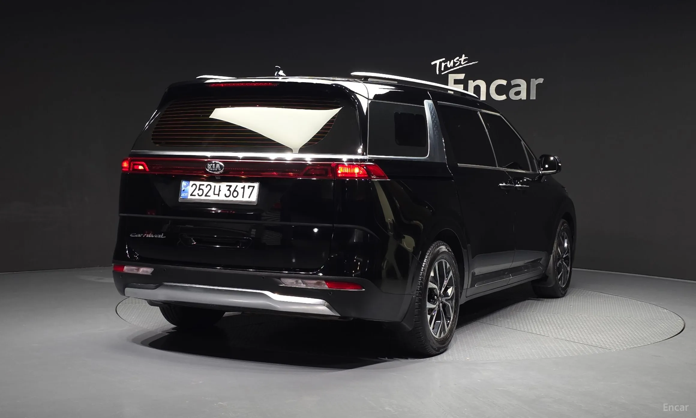 Kia Carnival Gen 4 превью 2