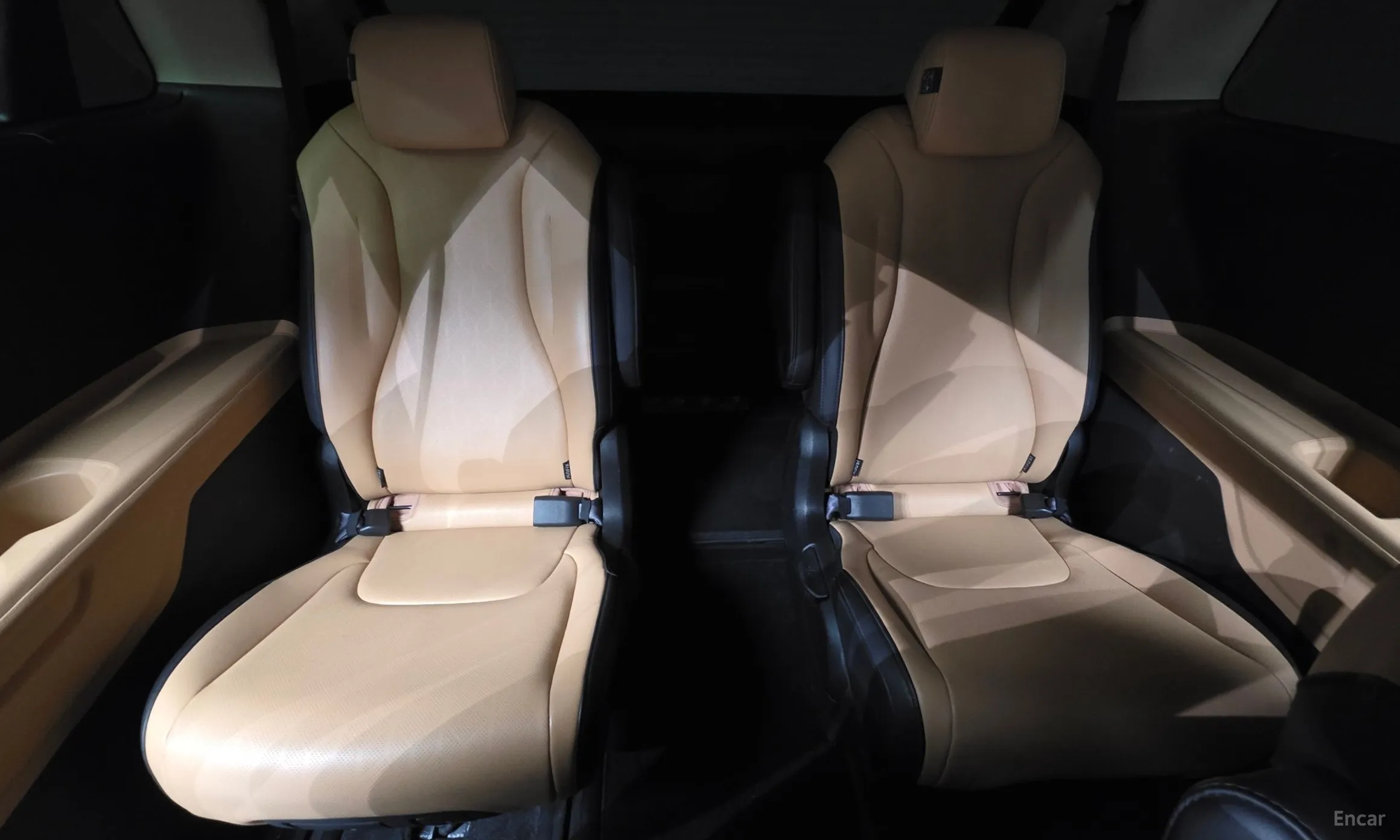 Kia Carnival Gen 4 превью 19