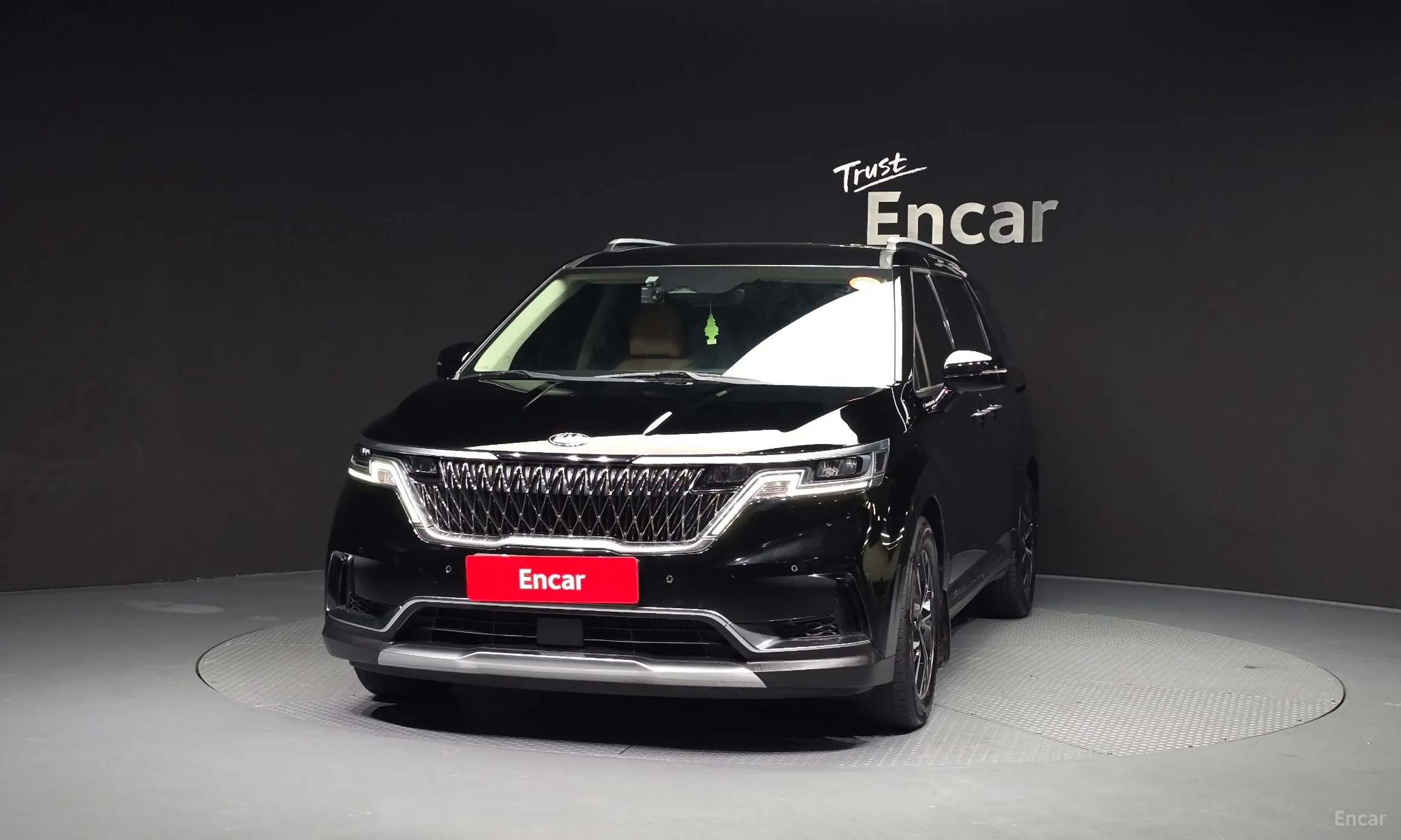 Kia Carnival Gen 4 превью 3