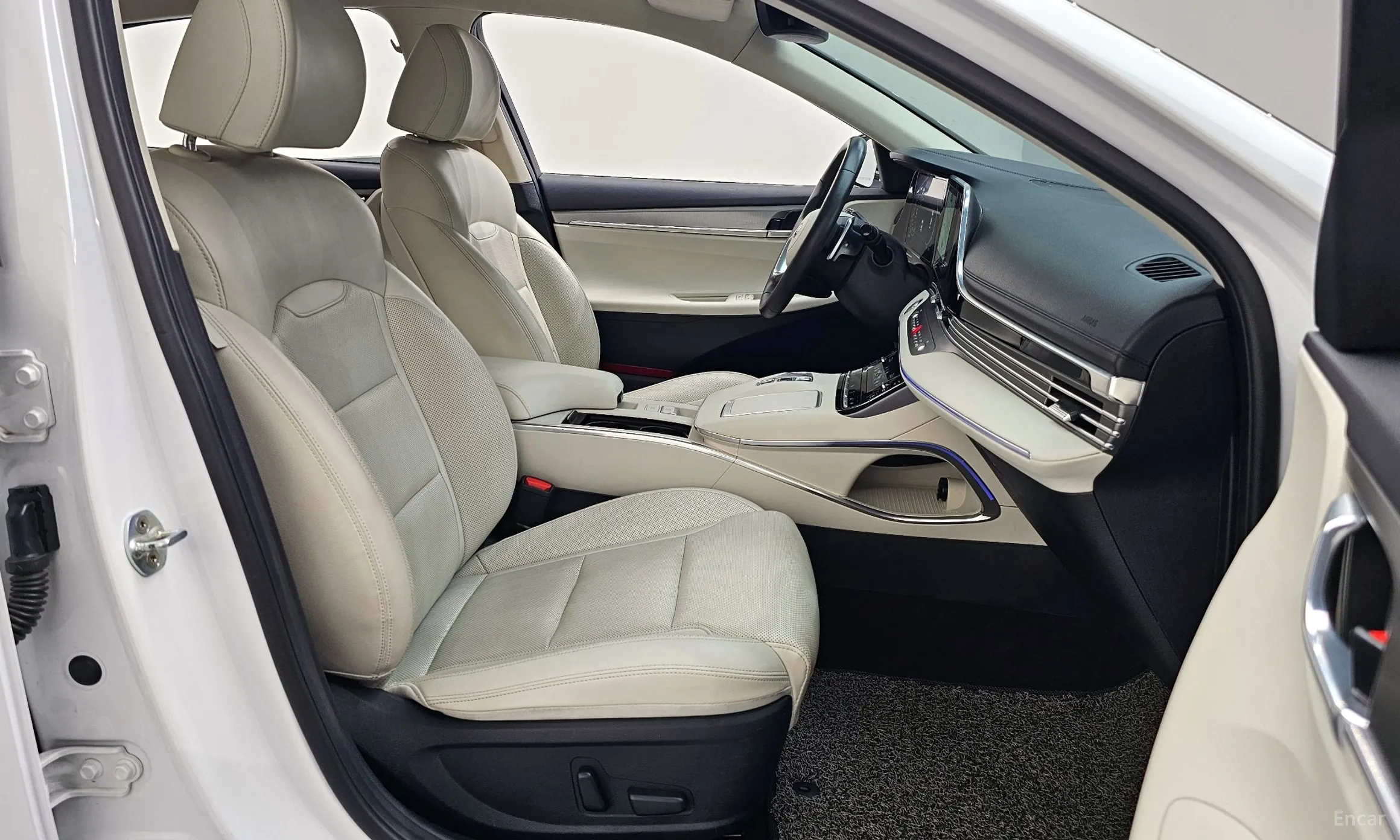 Hyundai Grandeur IG превью 10