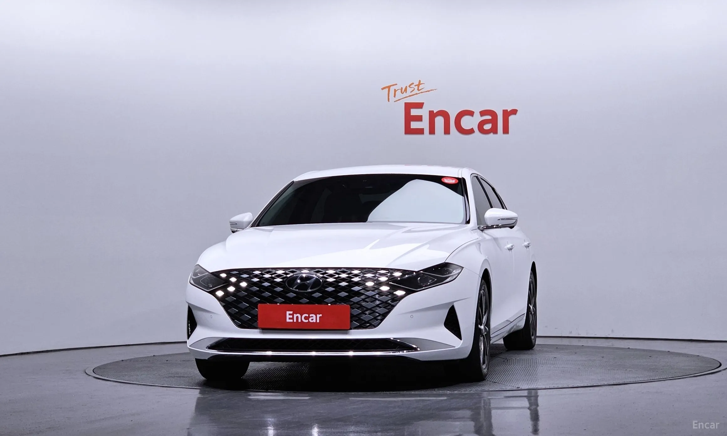 Hyundai Grandeur IG превью 3