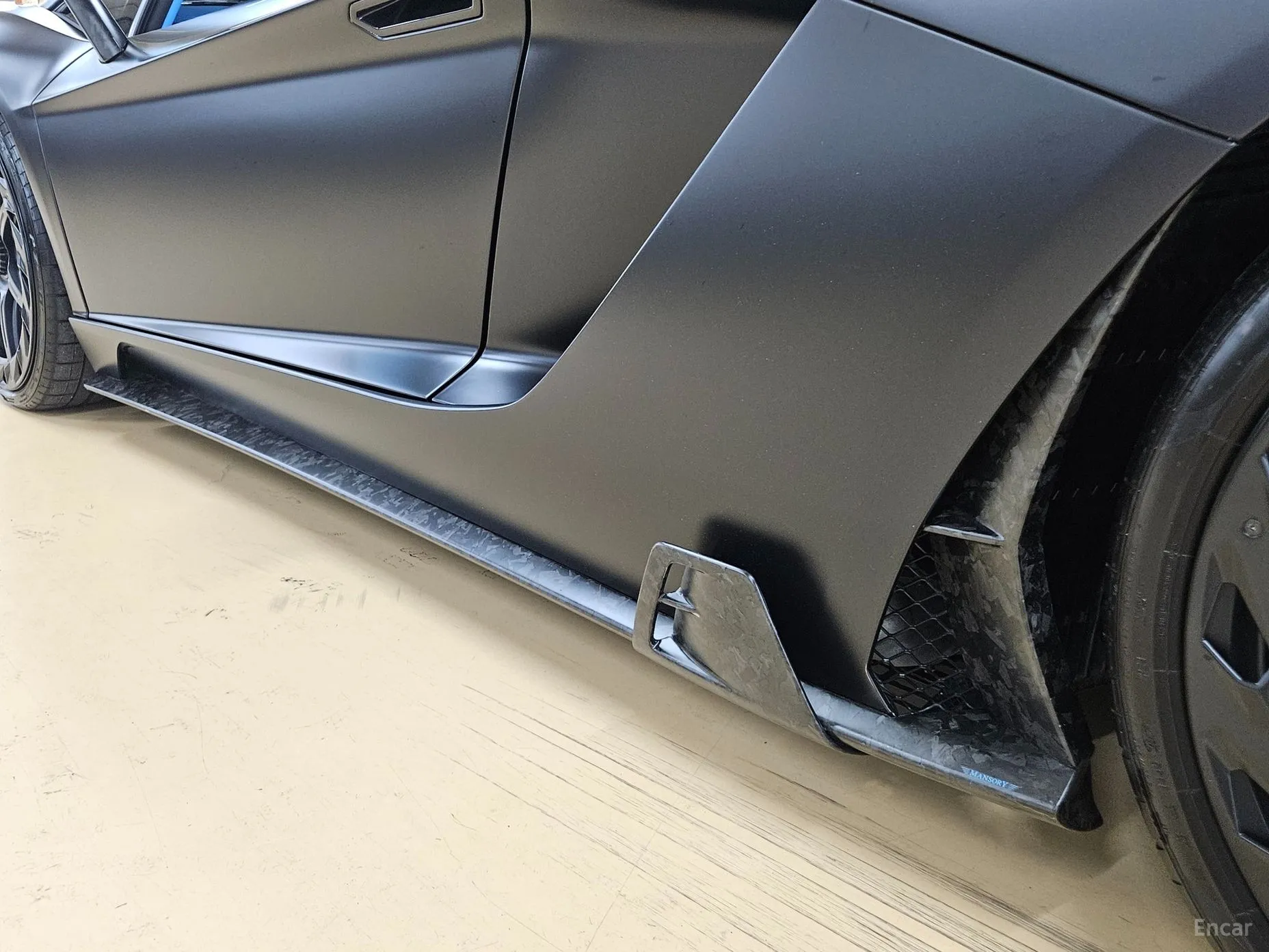 Lamborghini Aventador превью 13