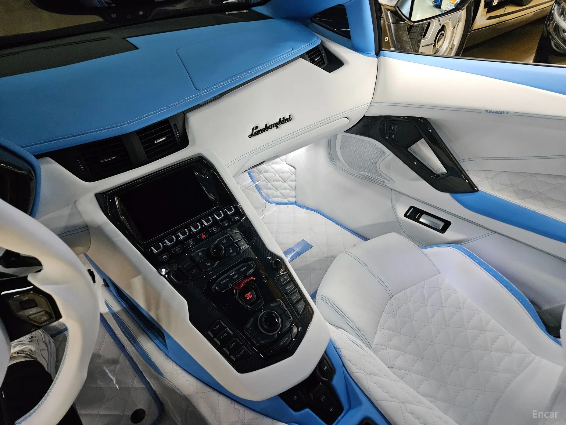 Lamborghini Aventador превью 17