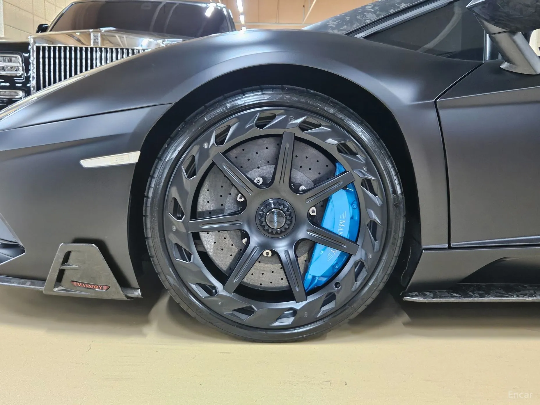 Lamborghini Aventador превью 7