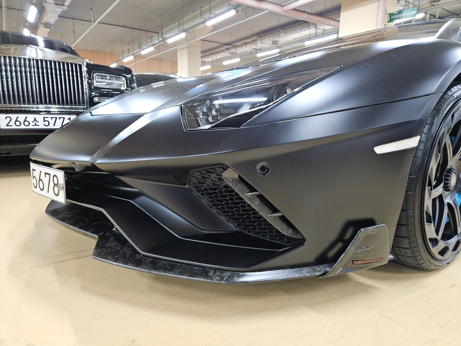 Lamborghini Aventador превью 9