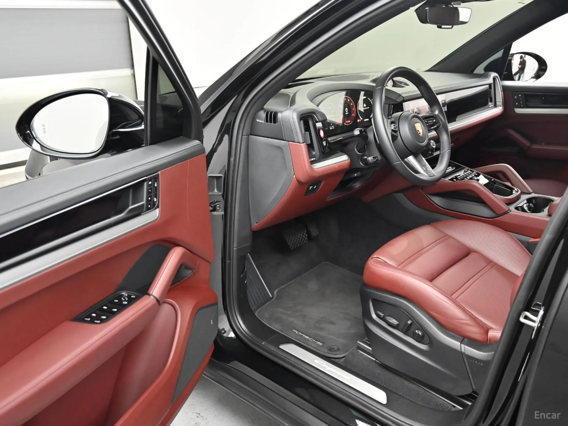 Porsche Cayenne (PO536) превью 11