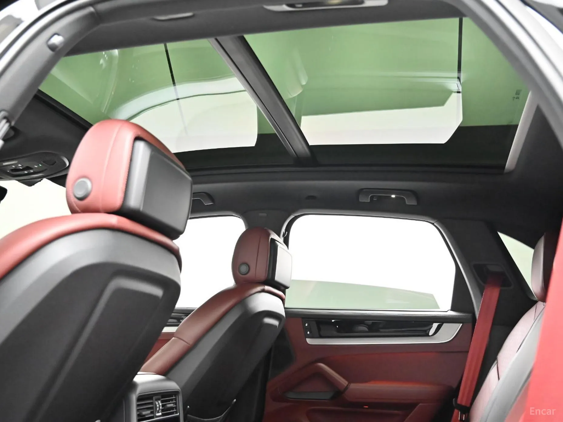 Porsche Cayenne (PO536) превью 19