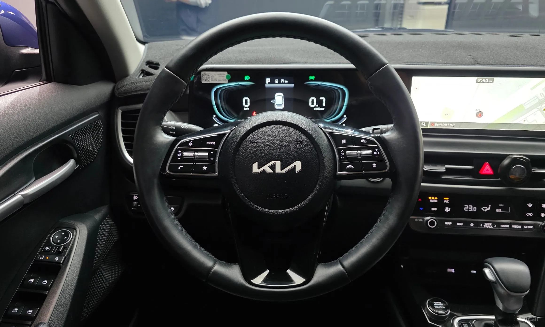 Kia Seltos превью 13