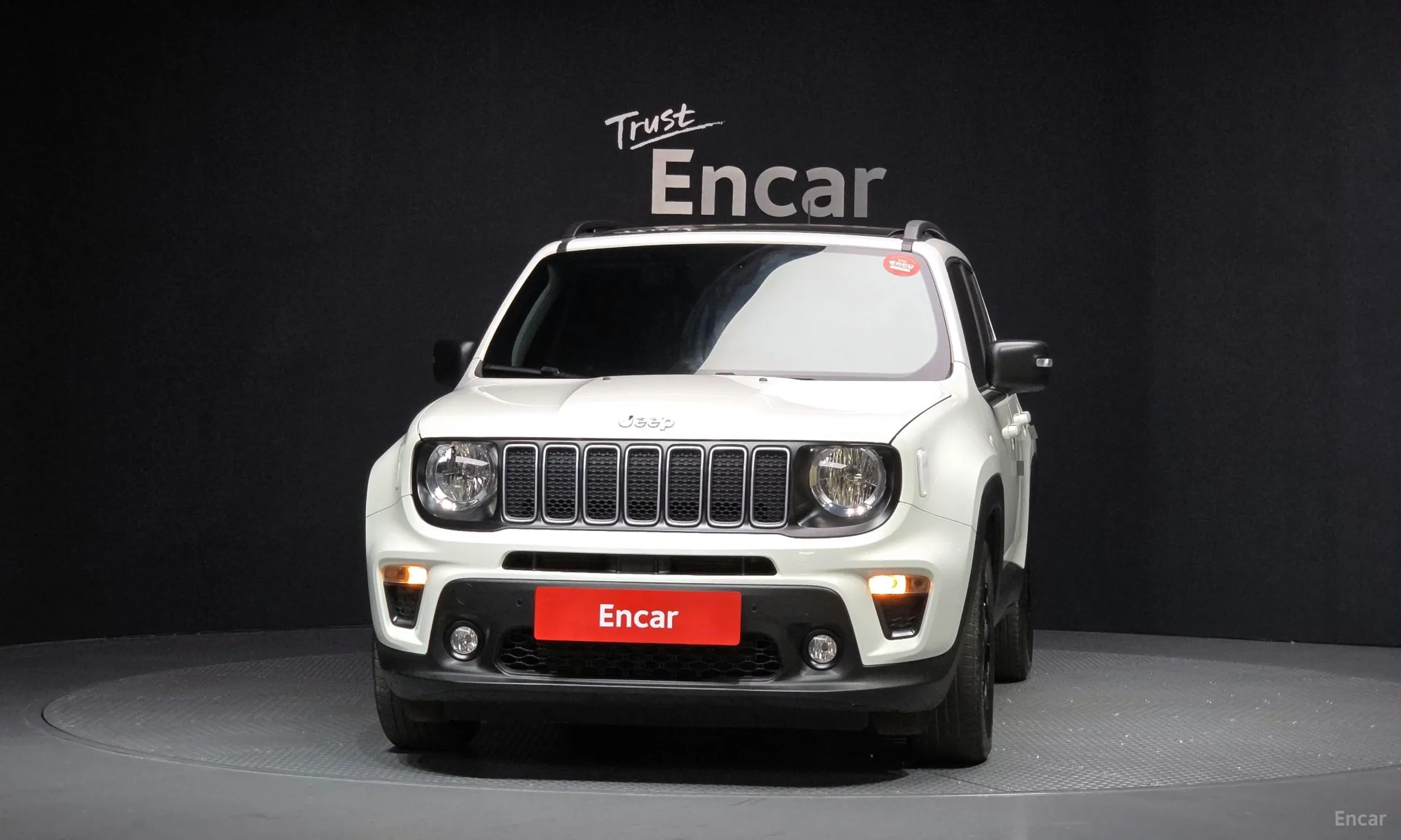 Jeep Renegade превью 3