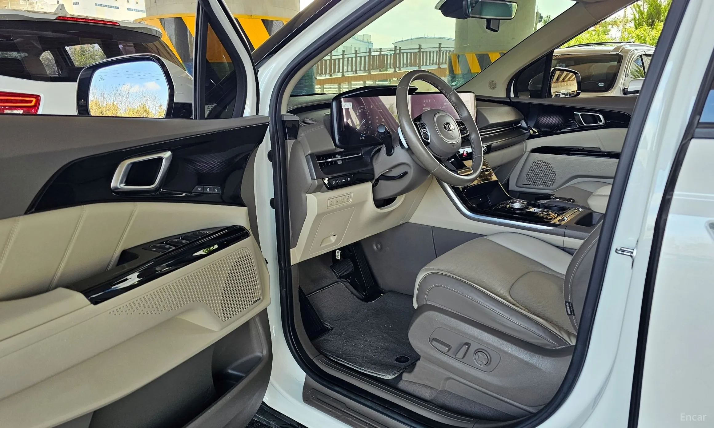 Kia Carnival Gen 4 превью 12