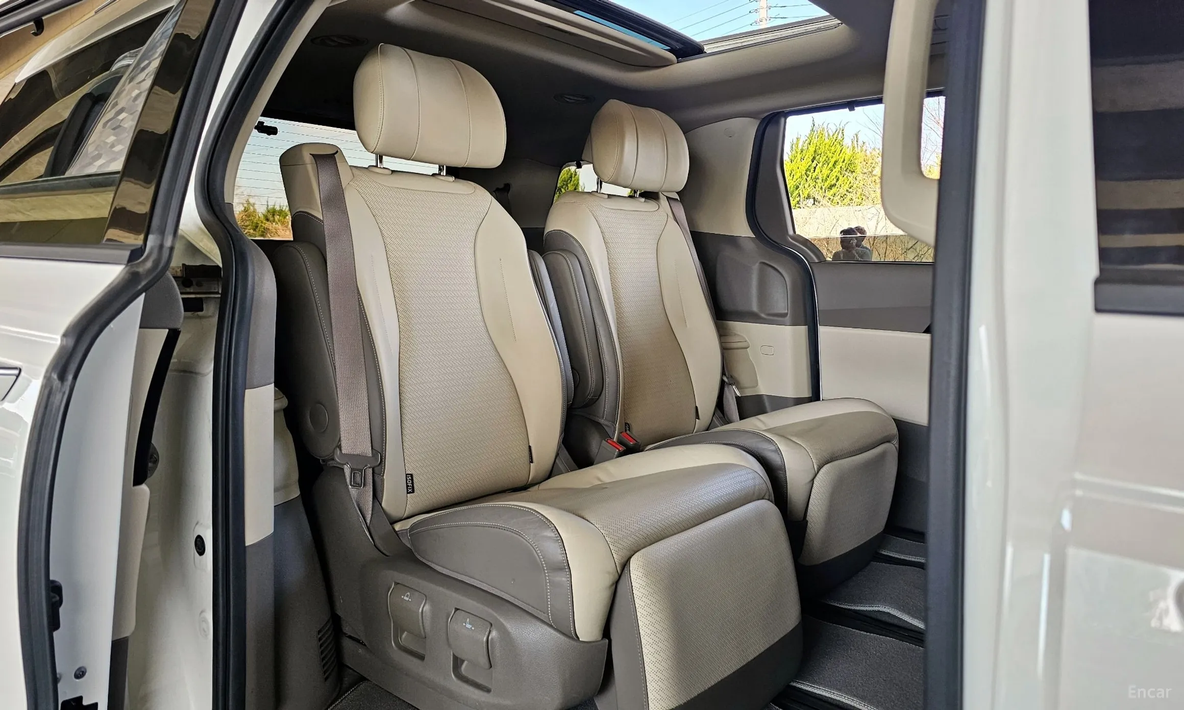 Kia Carnival Gen 4 превью 18