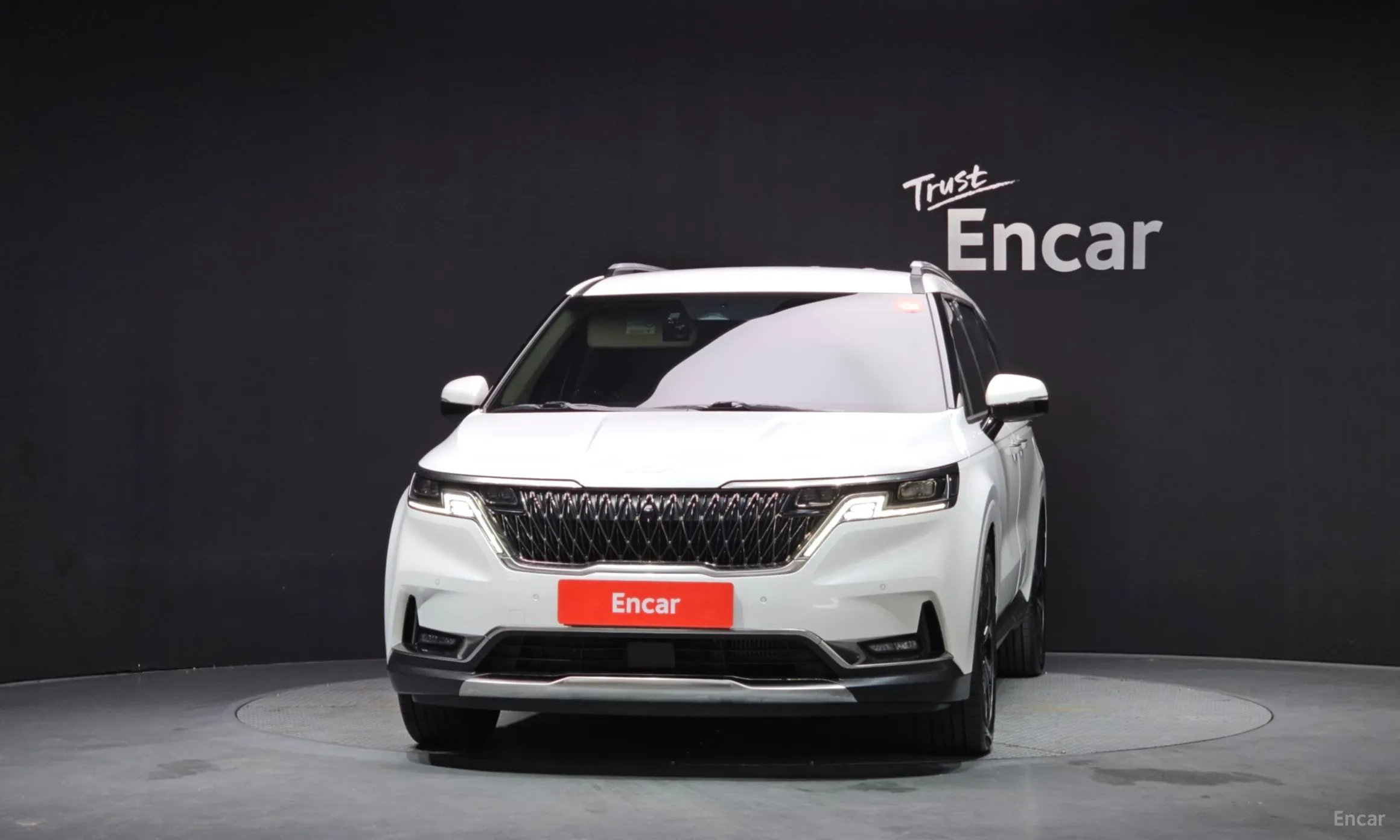 Kia Carnival Gen 4 превью 3
