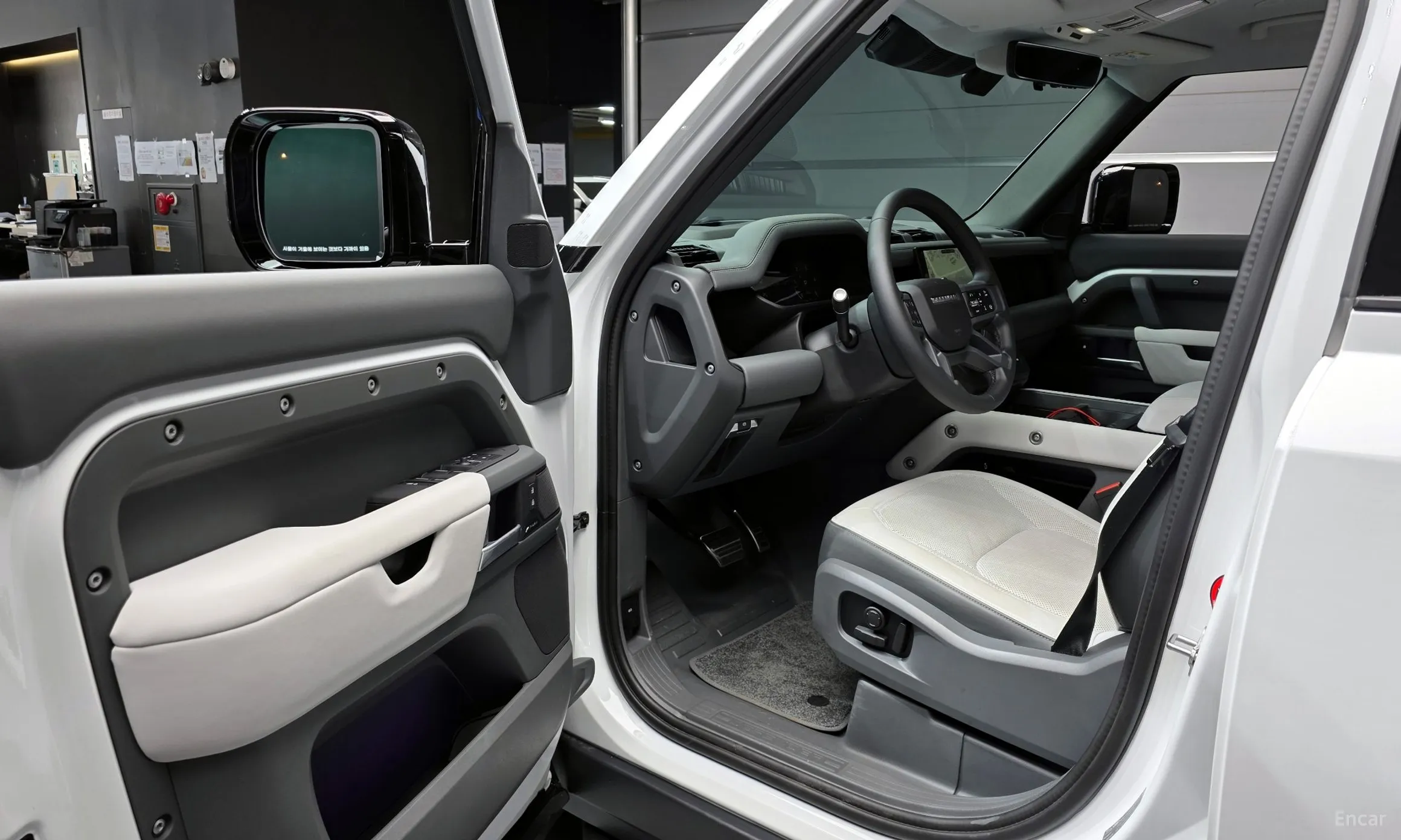 Land Rover Defender (L663) превью 11