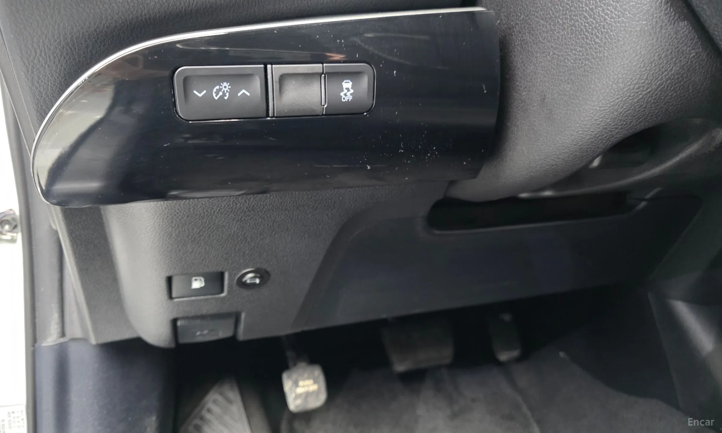 Toyota Prius 4th Generation превью 19