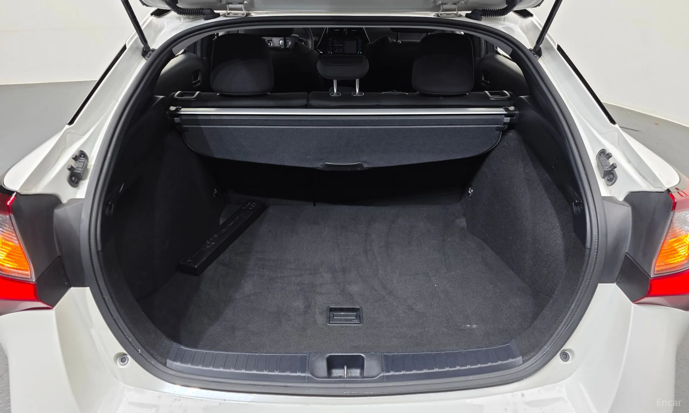 Toyota Prius 4th Generation превью 20