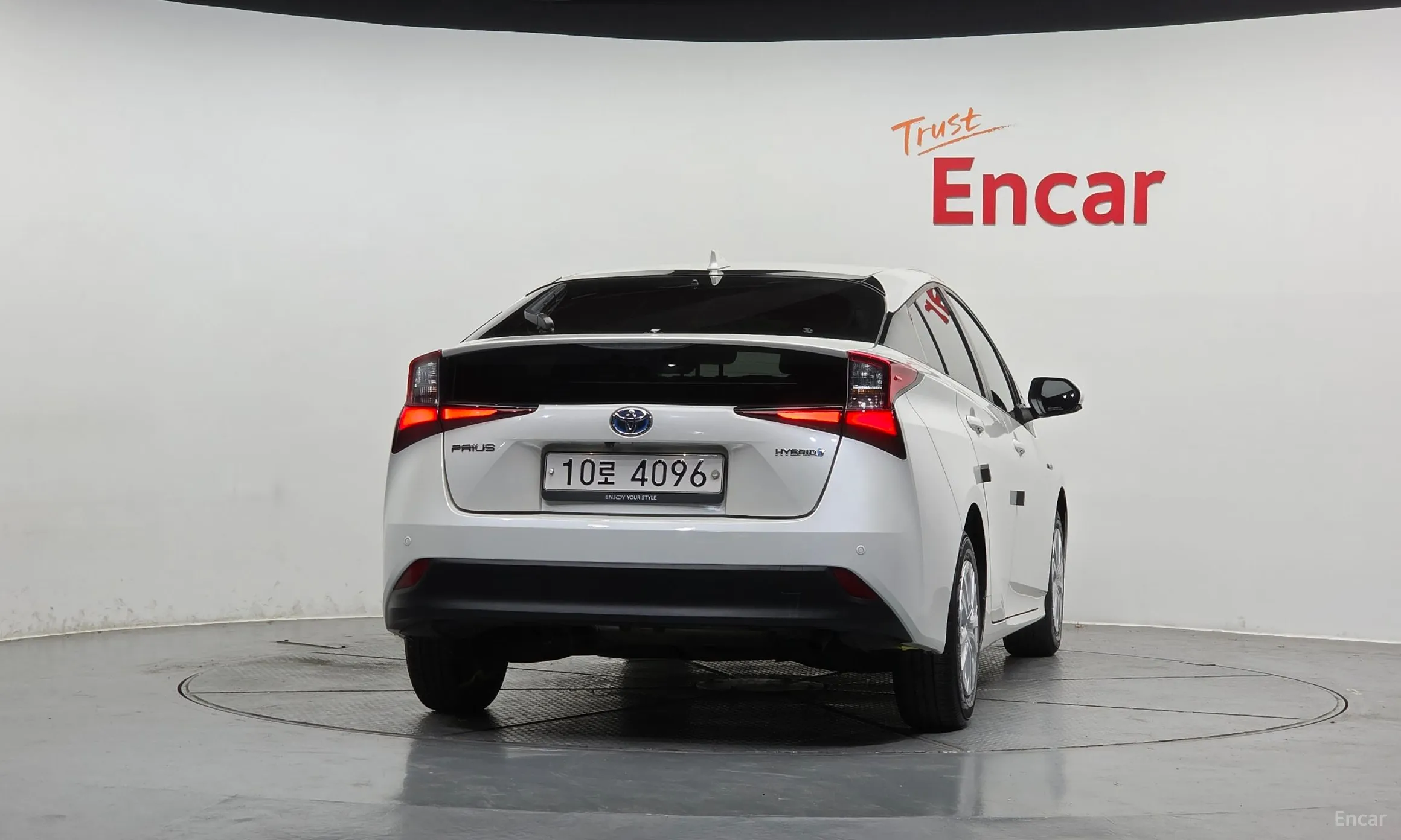Toyota Prius 4th Generation превью 4