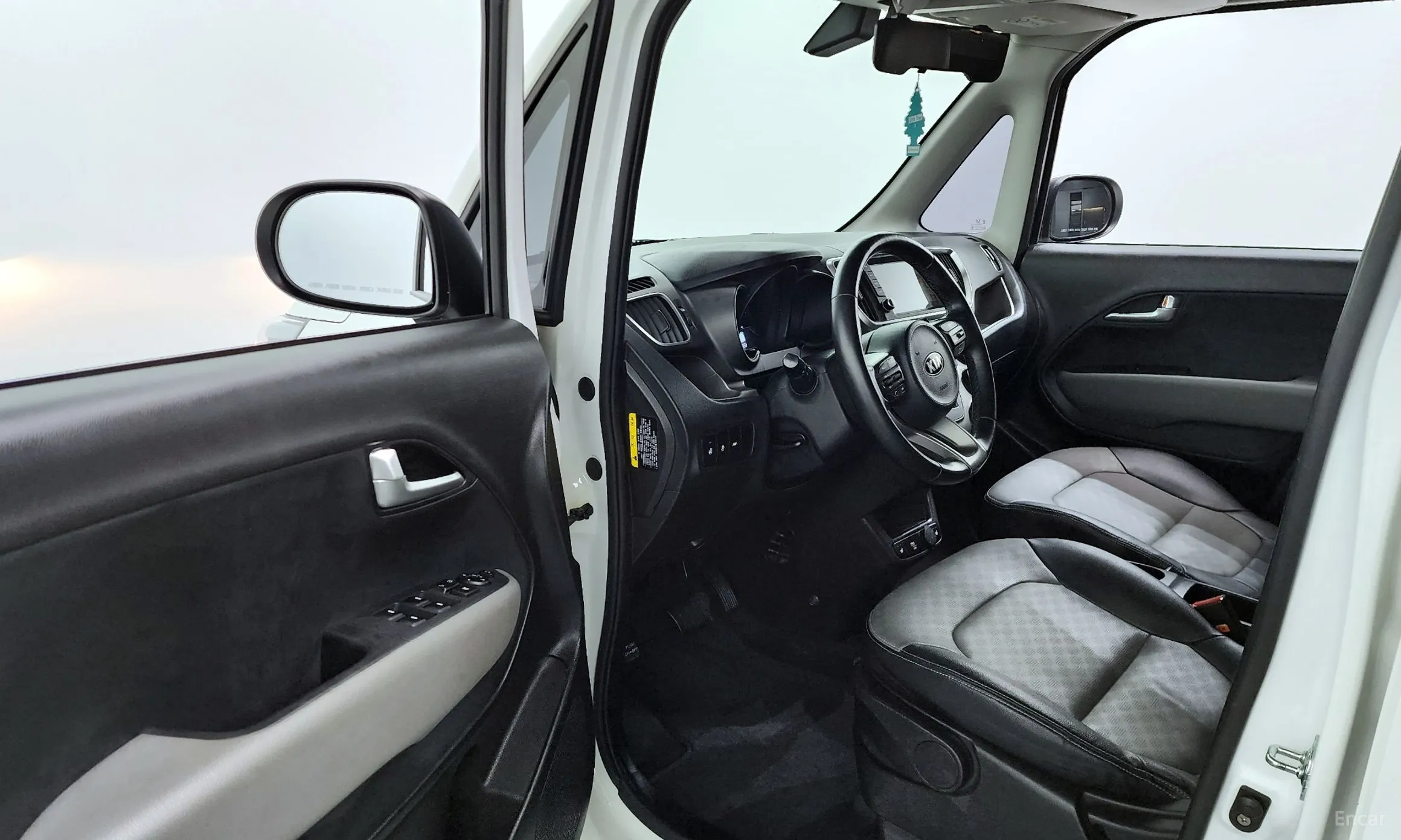 Kia Ray превью 10