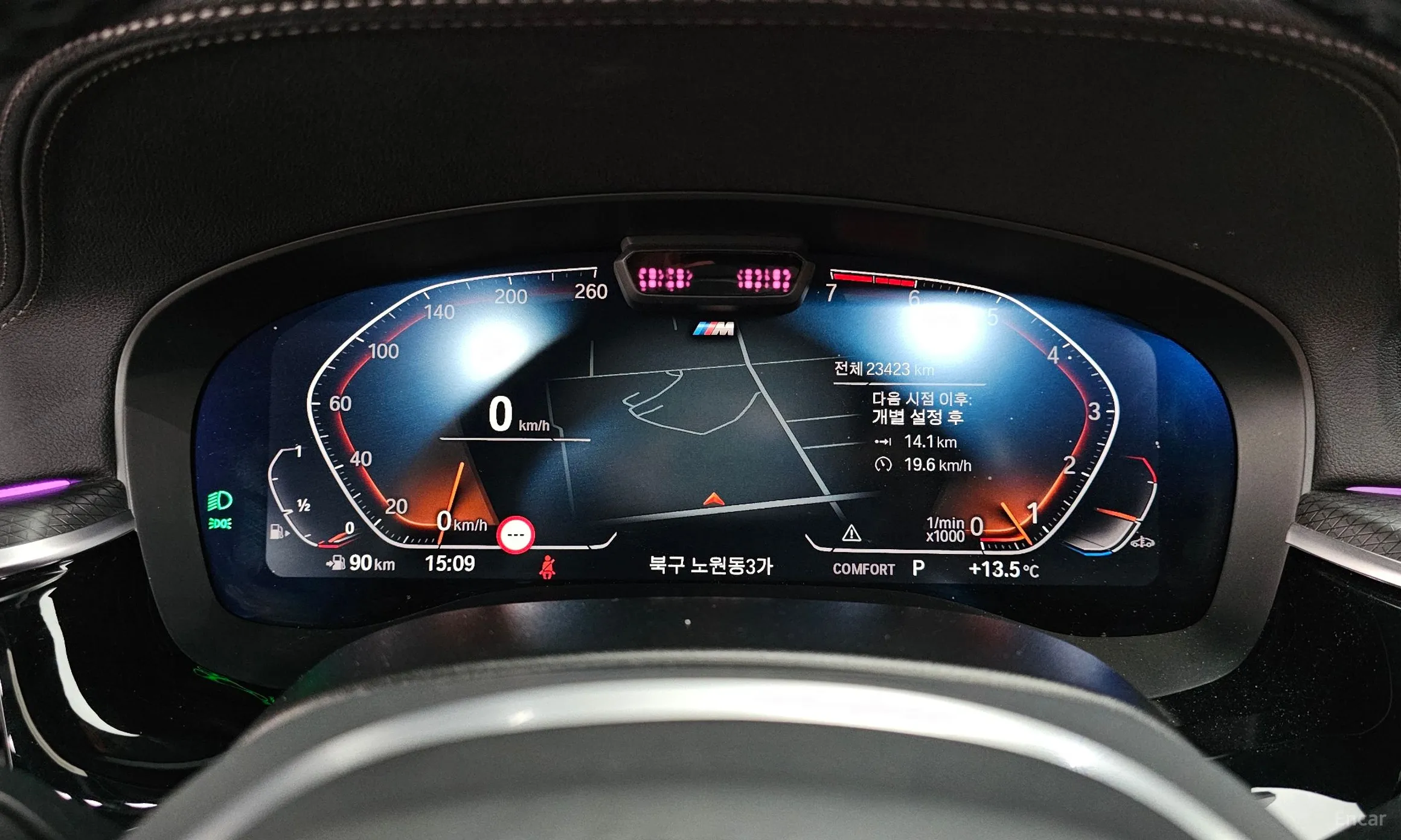 BMW 5 Series (G30) превью 8