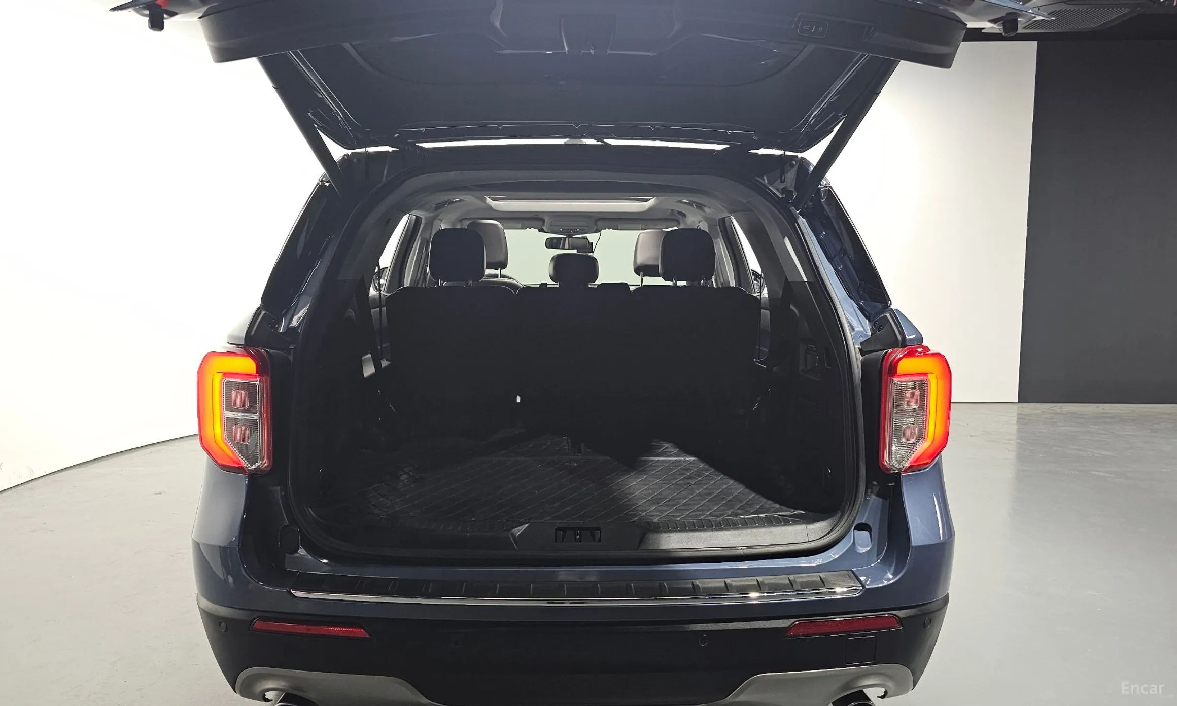 Ford Explorer 6th Generation превью 20
