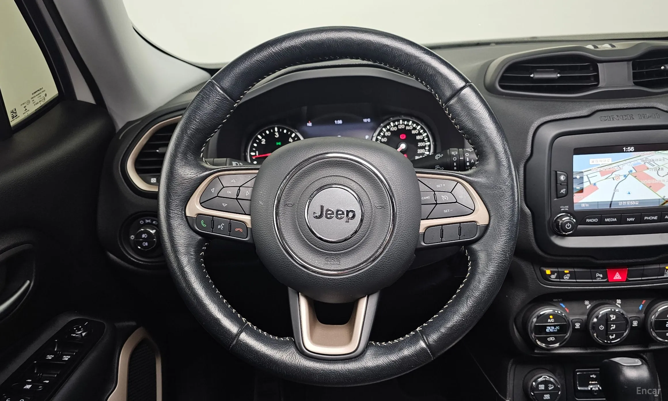 Jeep Renegade превью 13