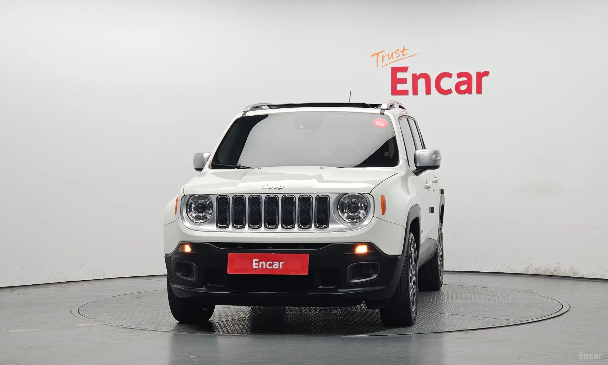 Jeep Renegade превью 3
