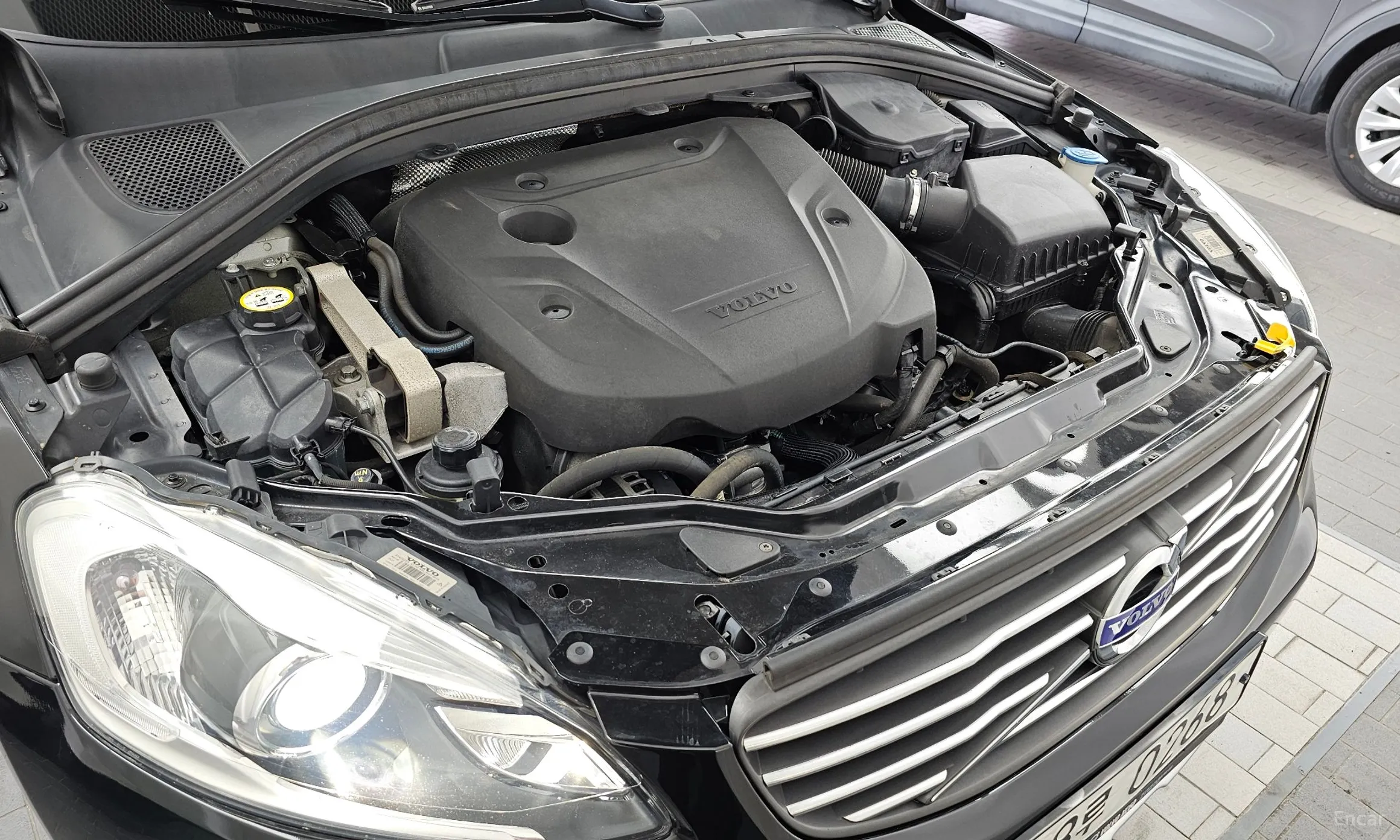 Volvo XC60 превью 6
