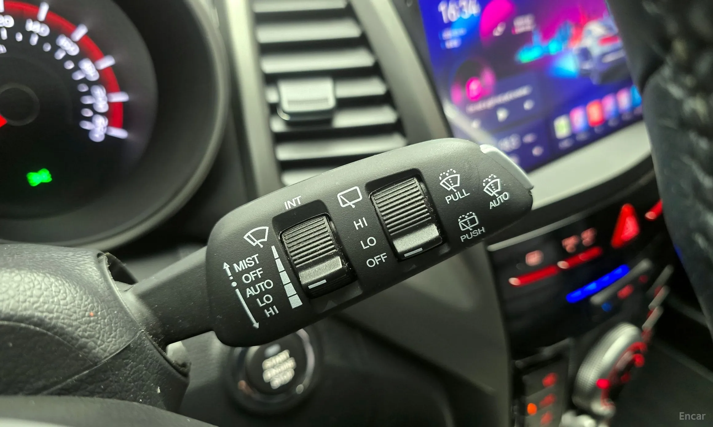 KG Mobility (SsangYong) Tivoli, Lazio превью 19