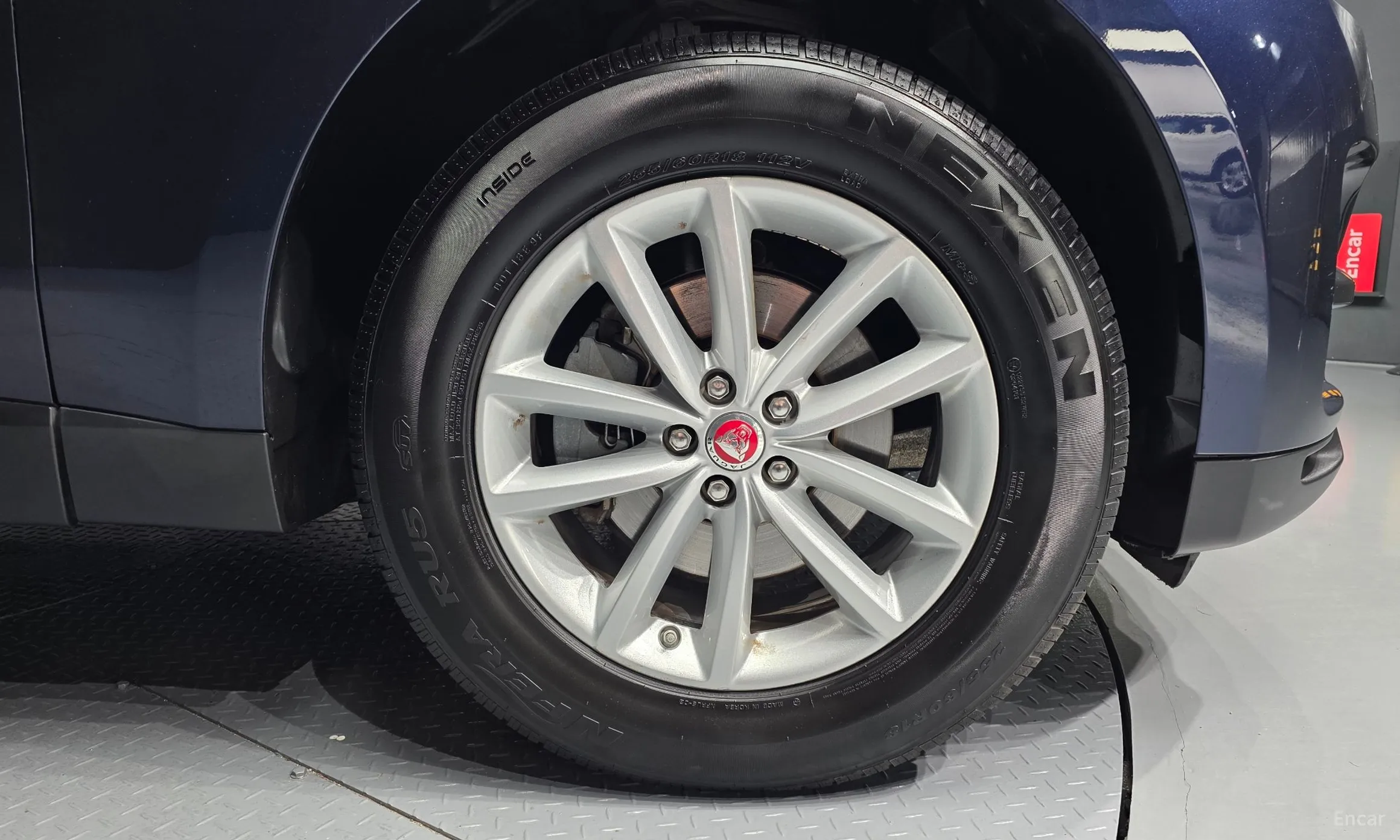 Jaguar F-PACE превью 5
