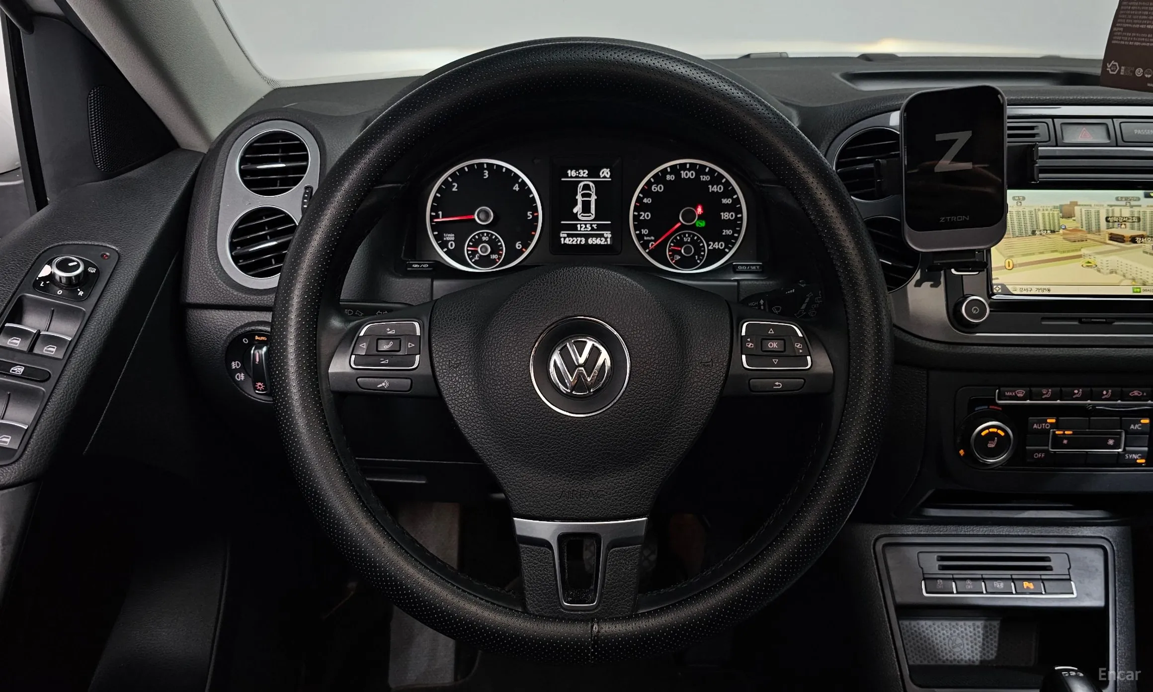 Volkswagen New Tiguan превью 13