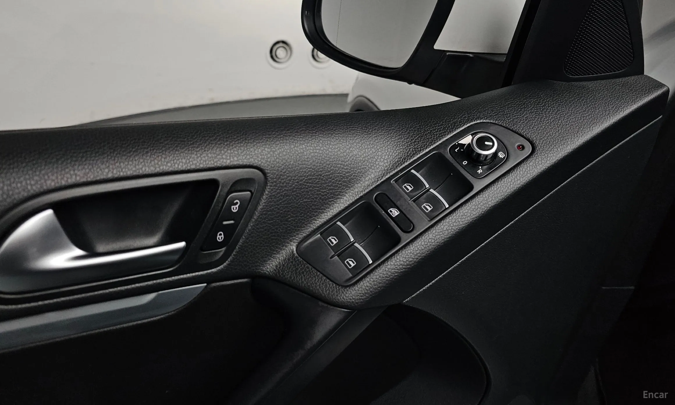 Volkswagen New Tiguan превью 18