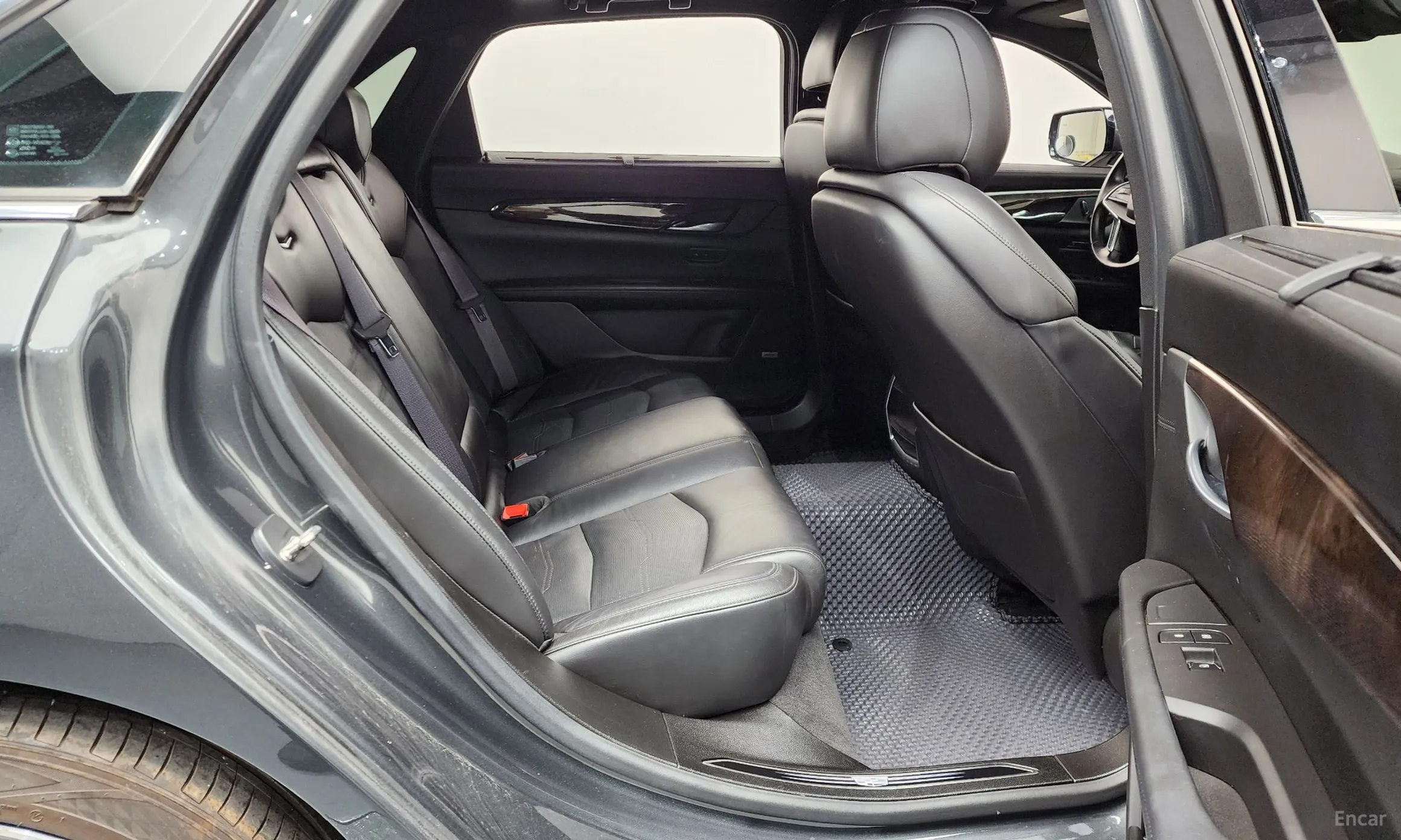 Cadillac CT6 превью 12