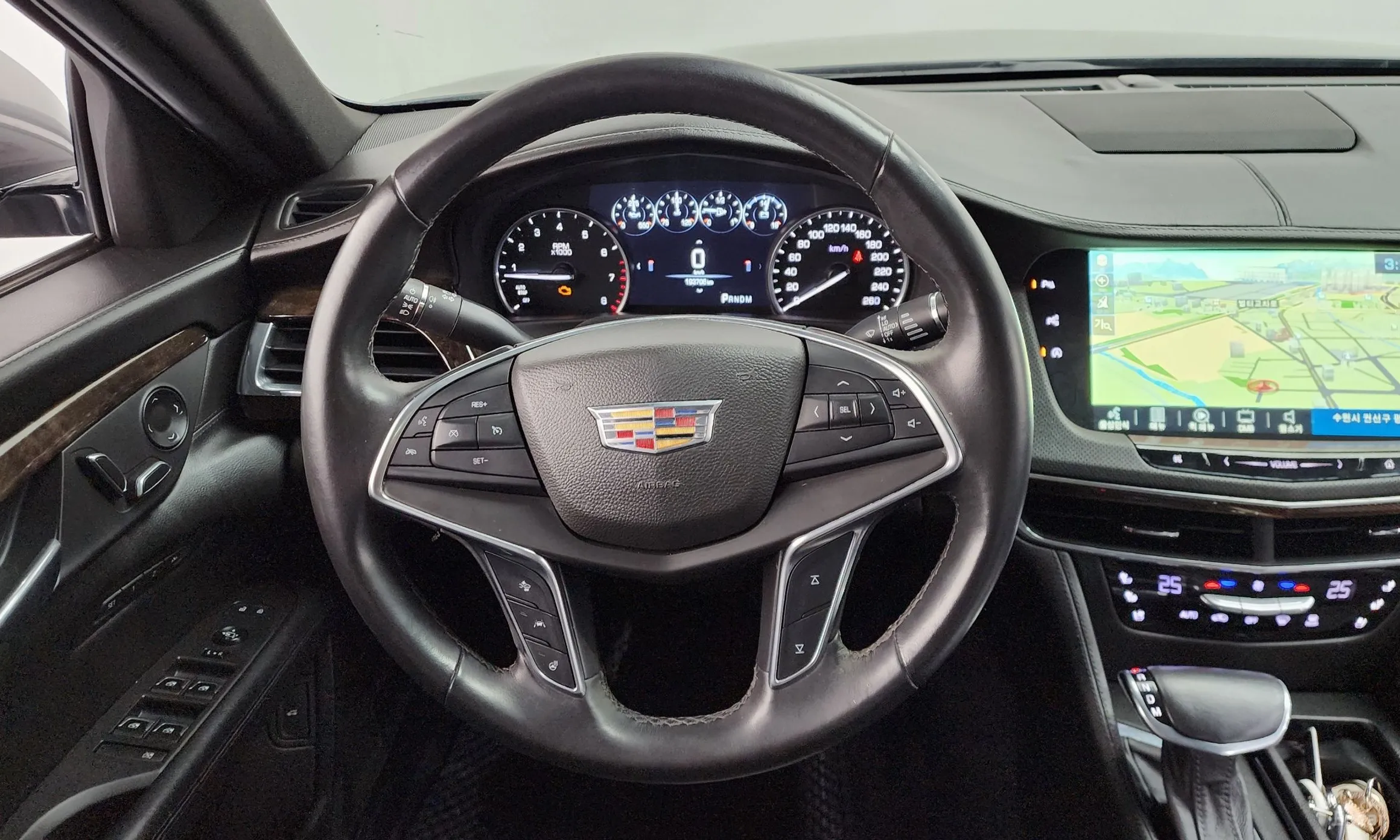 Cadillac CT6 превью 13