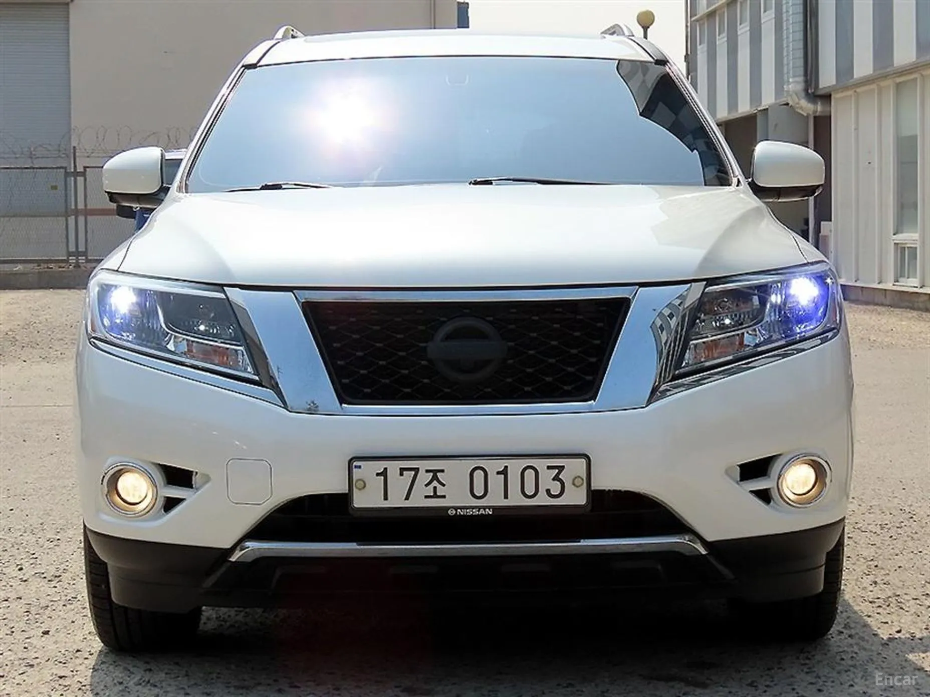 Nissan Pathfinder Gen 4