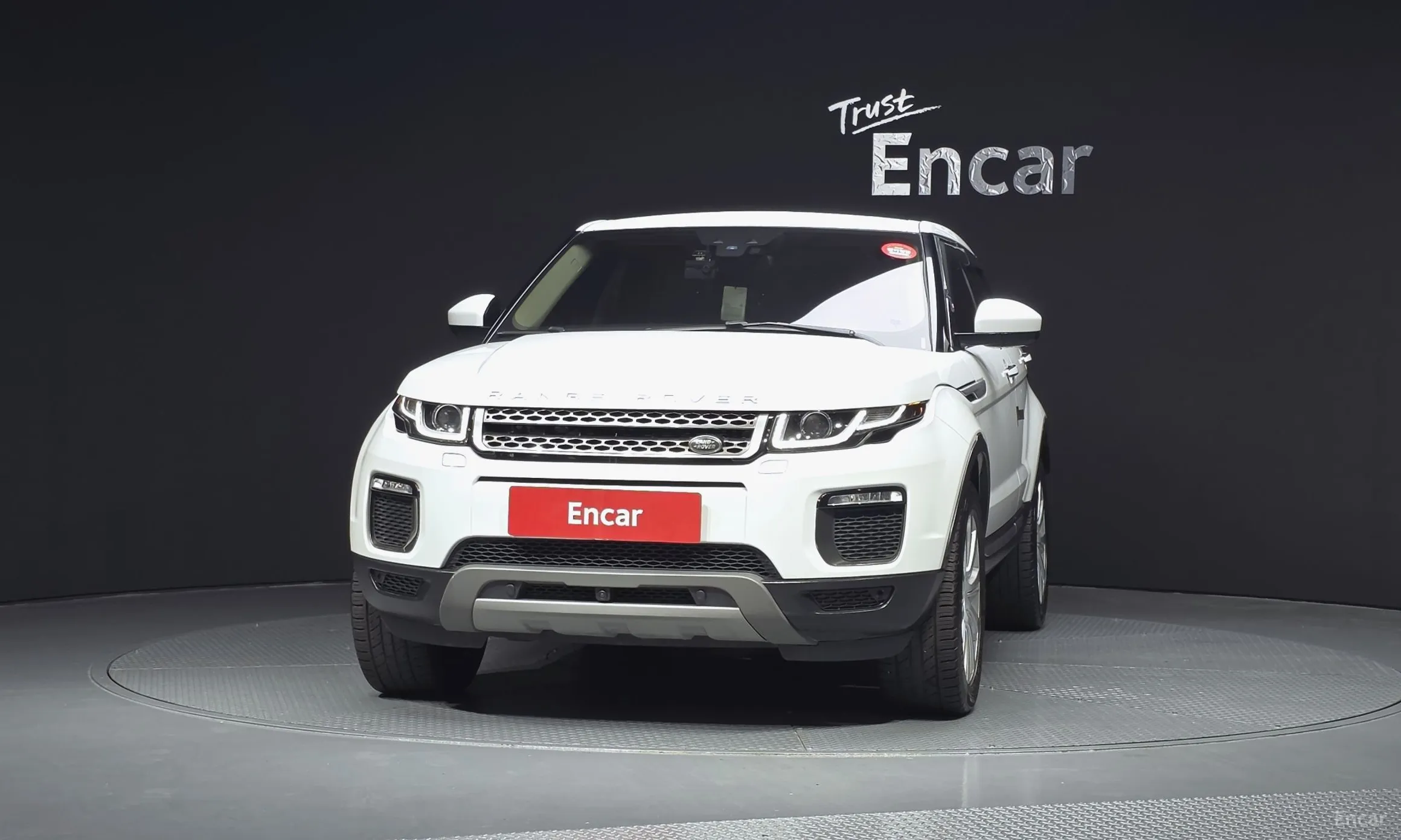 Land Rover Range Rover Evoque превью 3