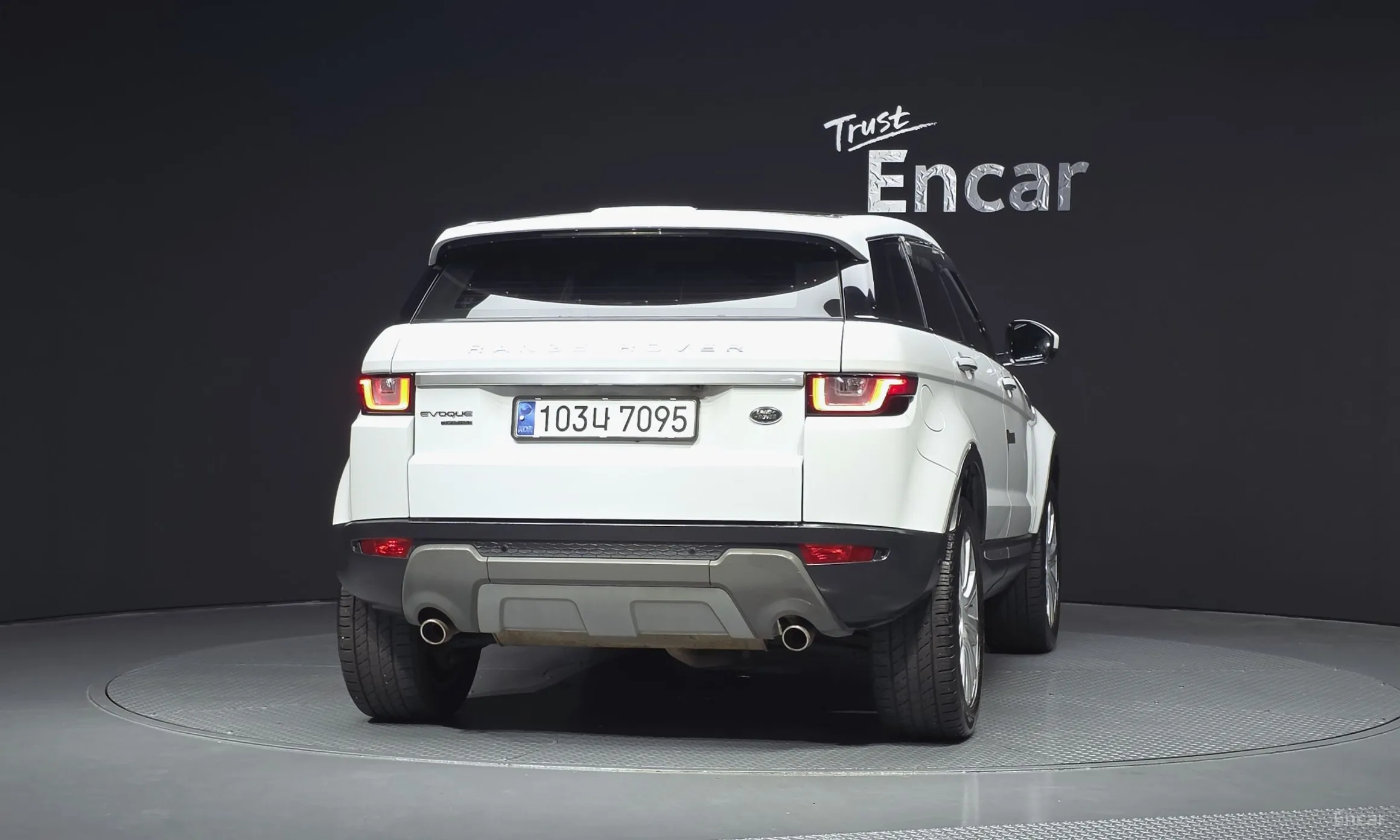 Land Rover Range Rover Evoque превью 4