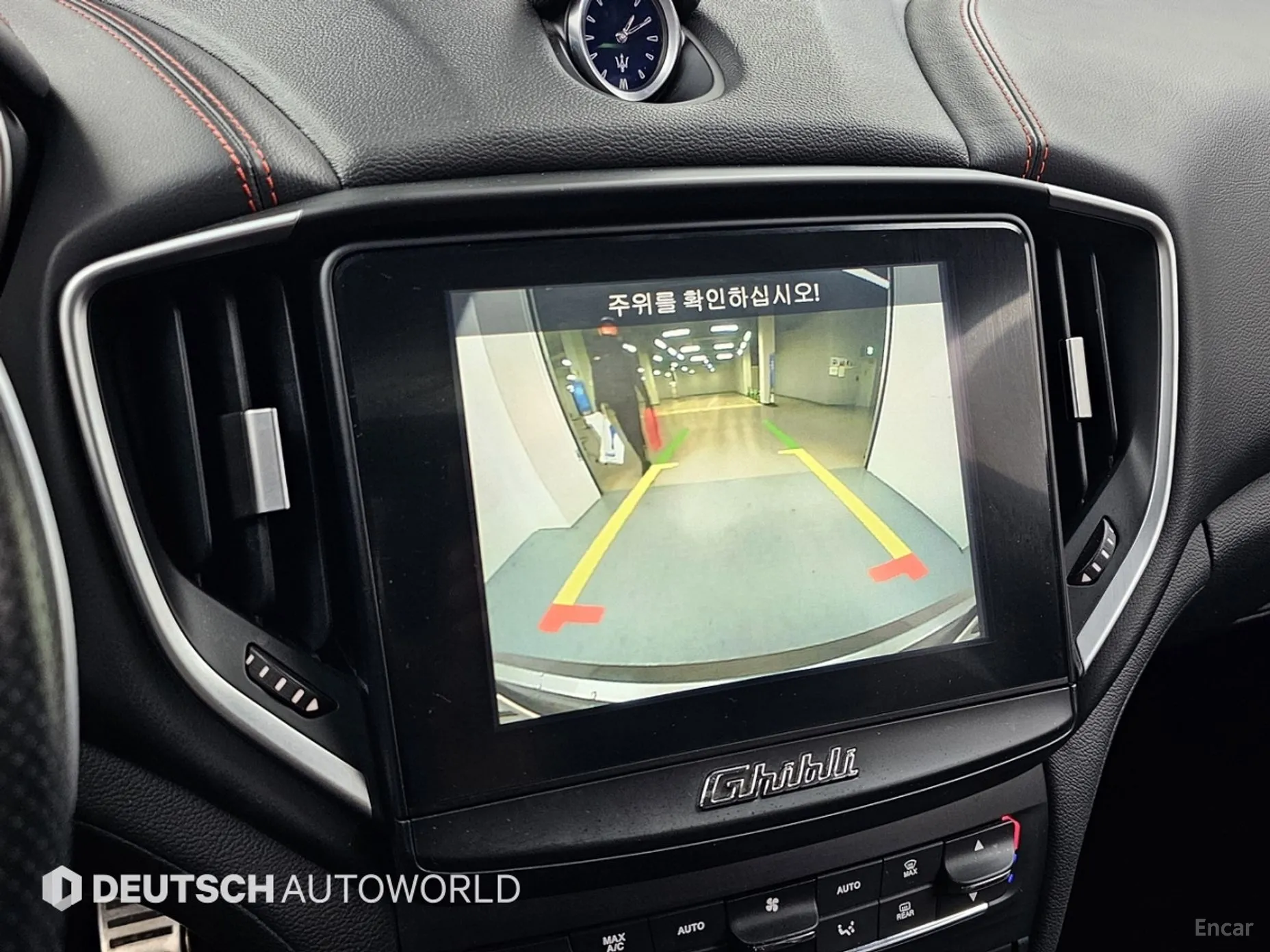 Maserati Ghibli превью 12