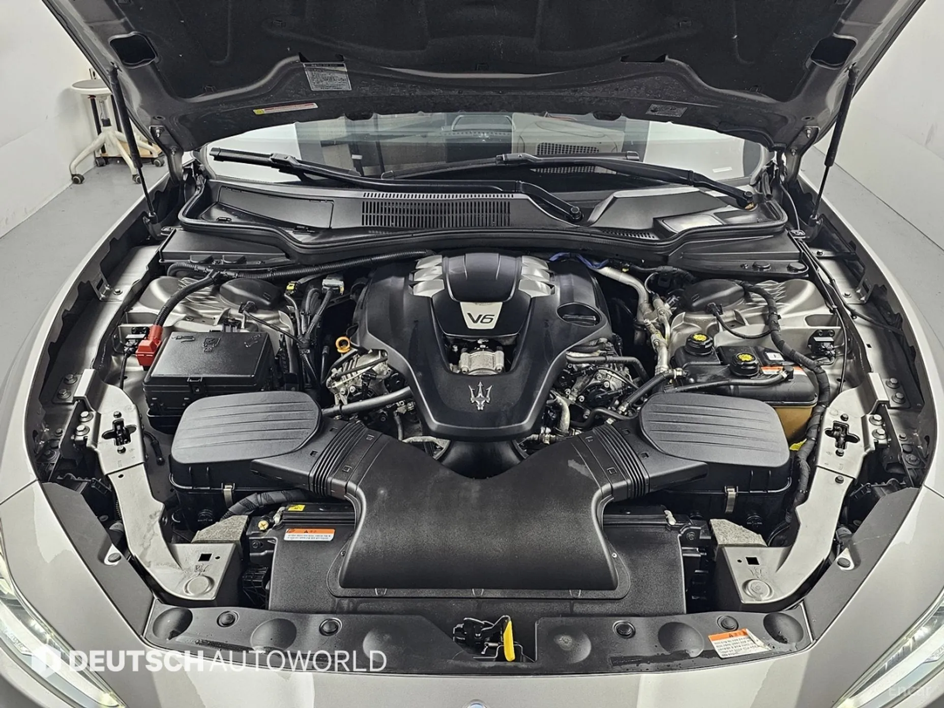 Maserati Ghibli превью 6