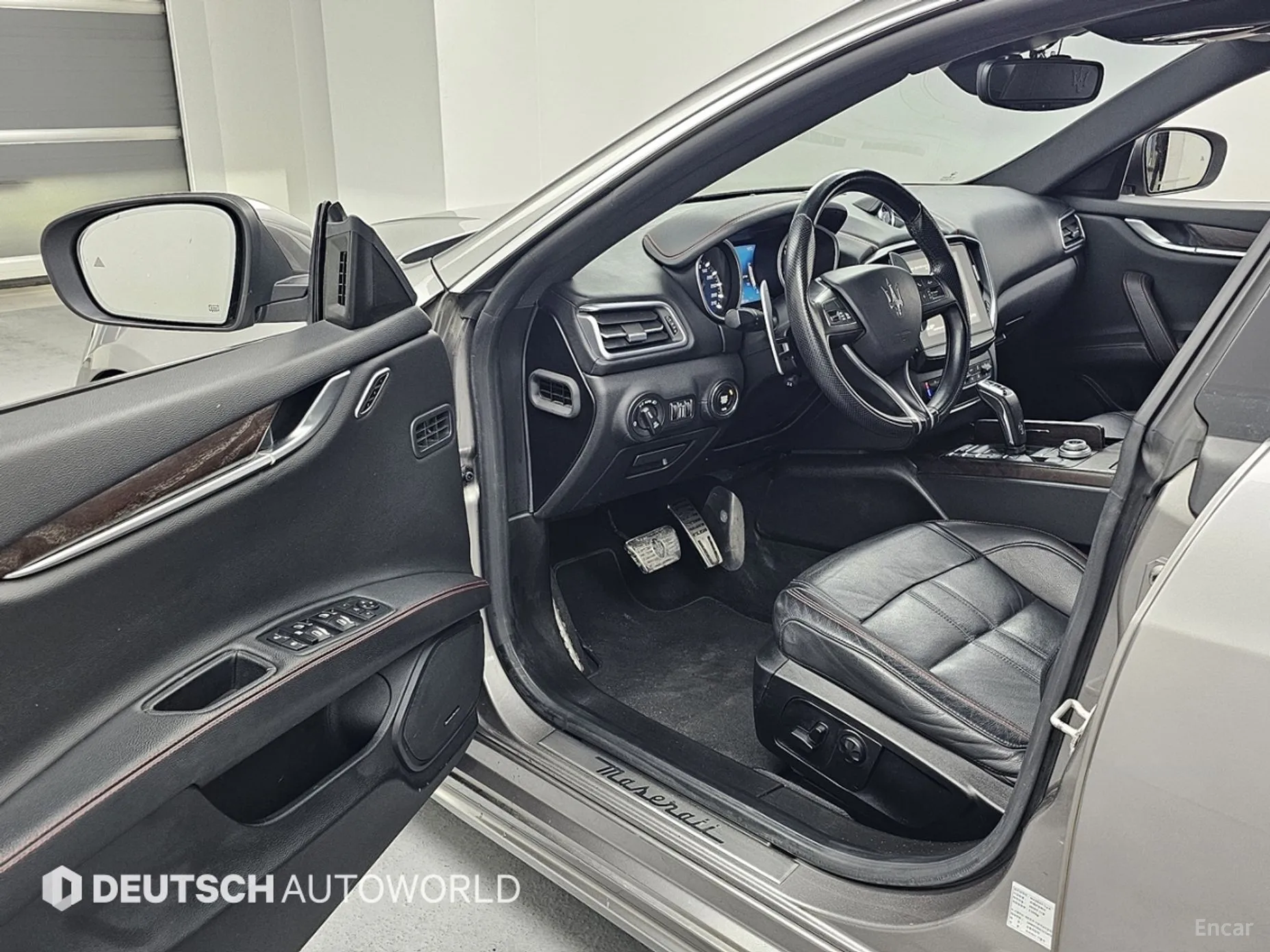 Maserati Ghibli превью 9