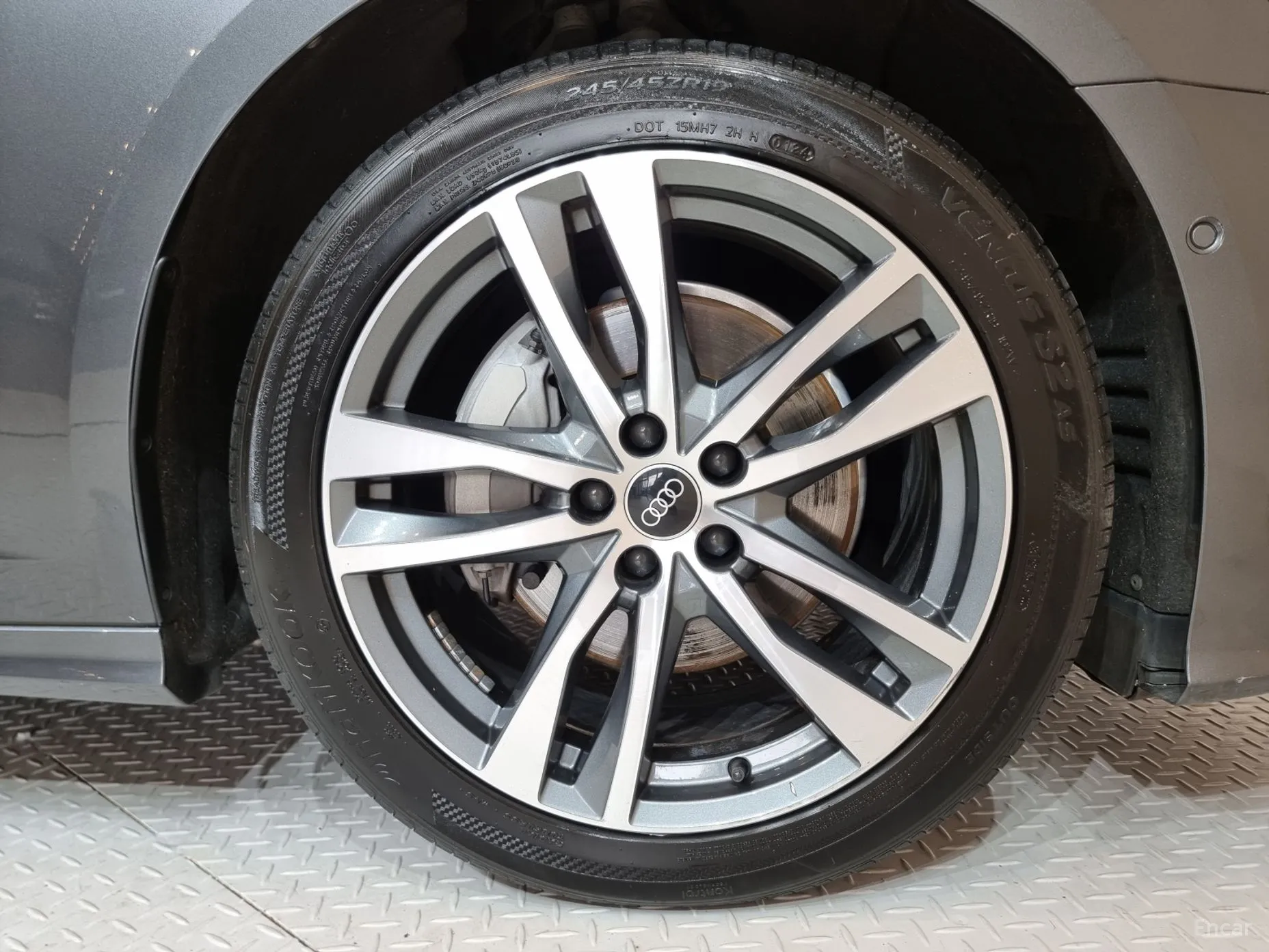 Audi A6 (C8) превью 5