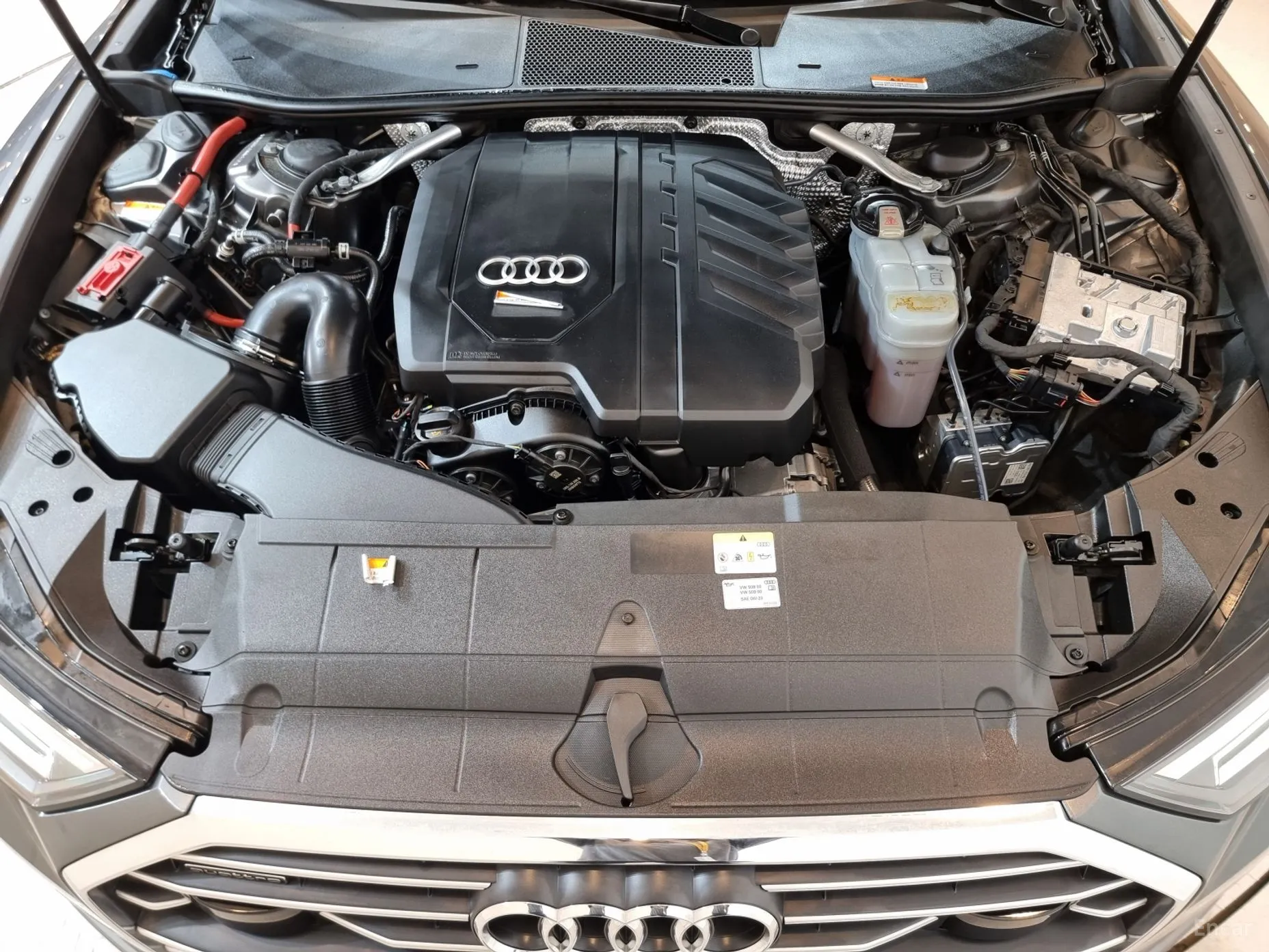Audi A6 (C8) превью 6