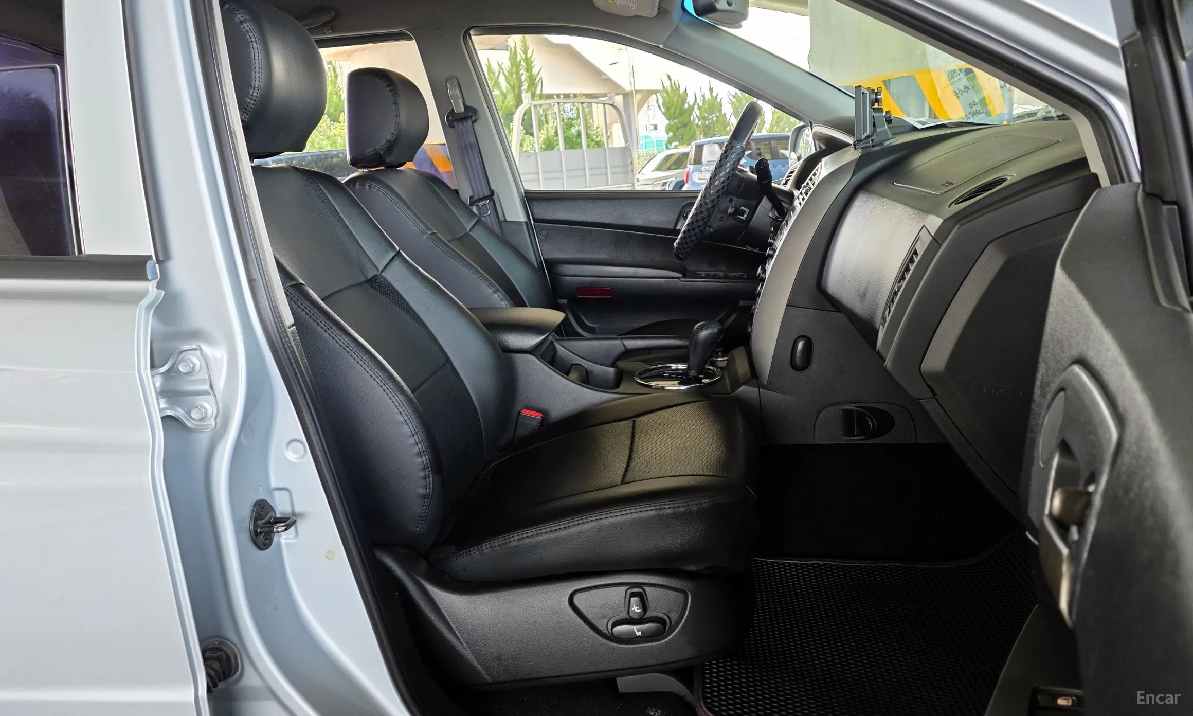 KG Mobility (SsangYong) Korando Sports превью 10
