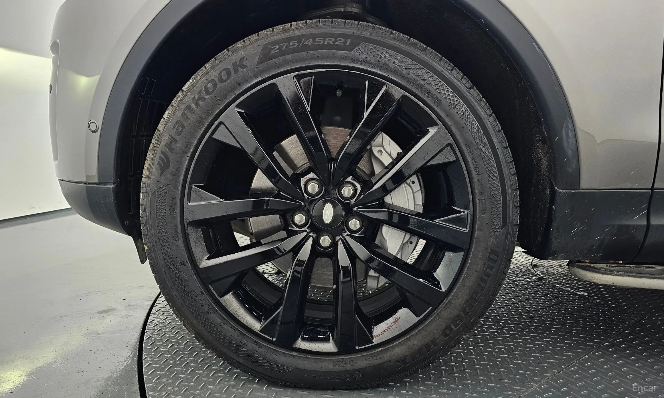 Land Rover Discovery 5 превью 5